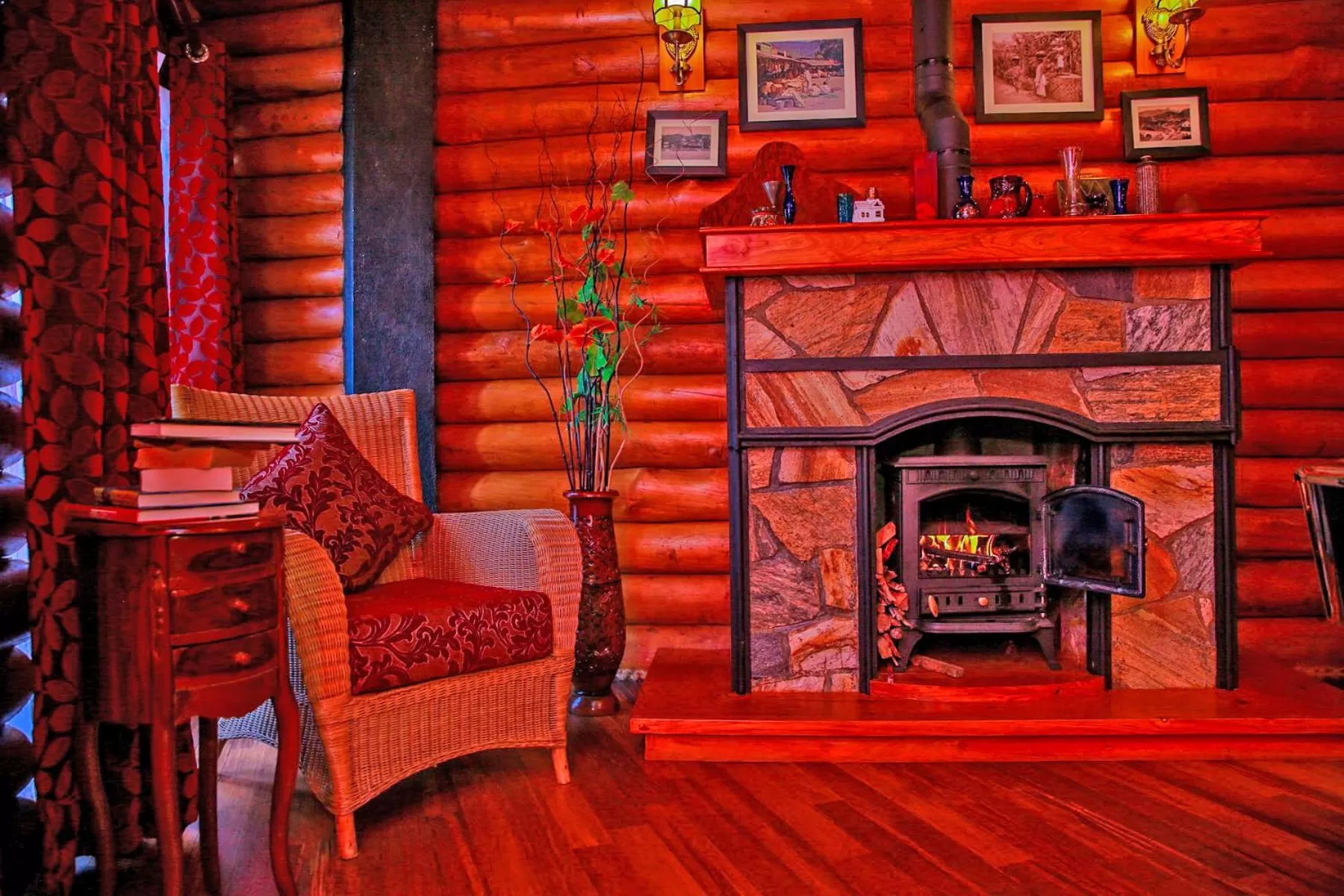 Lobby or reception in Queenswood Cottage