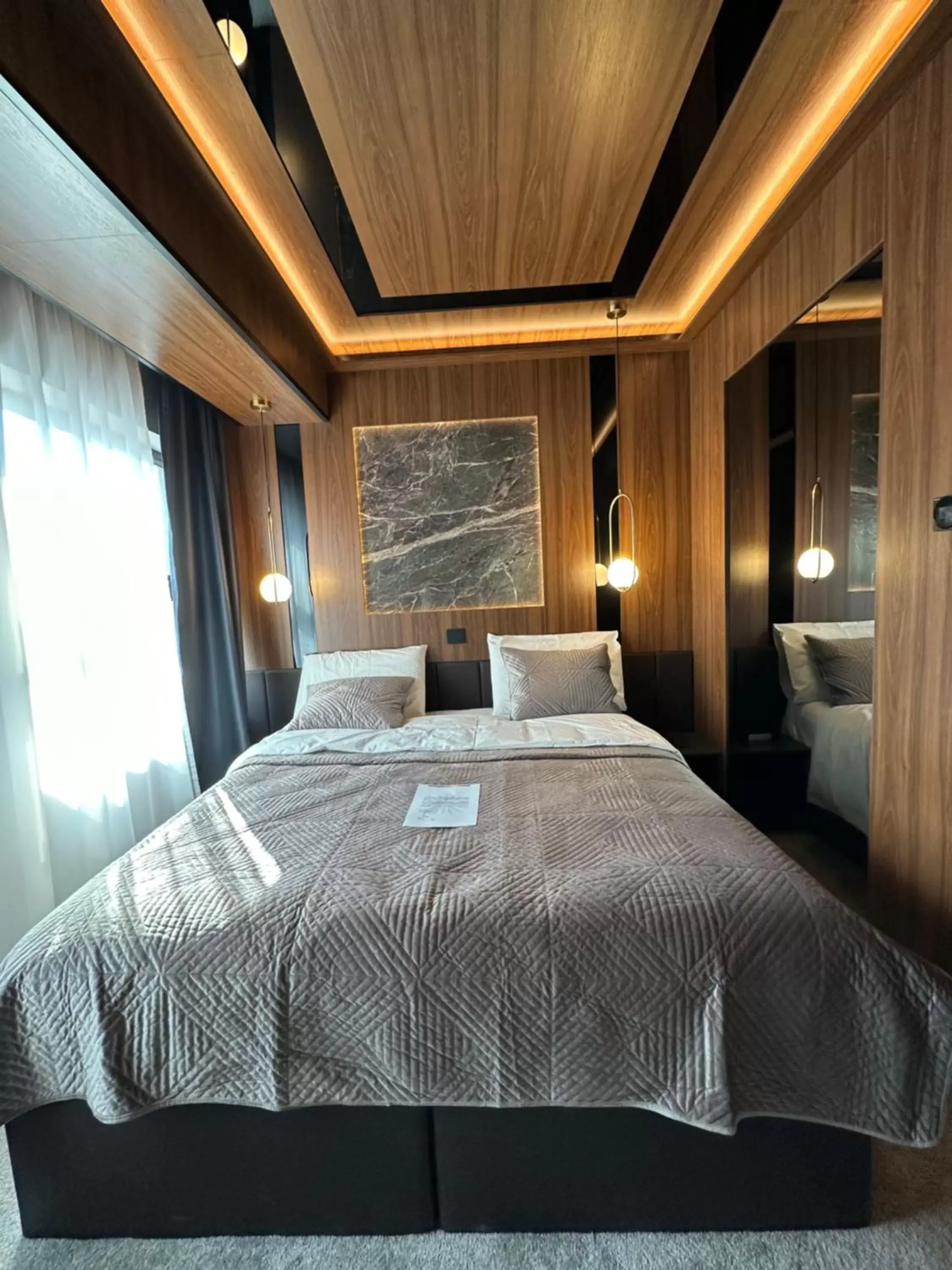 Small Double Room in Hotel Macedonia Square Small Double Room in Hotel Macedonia Square