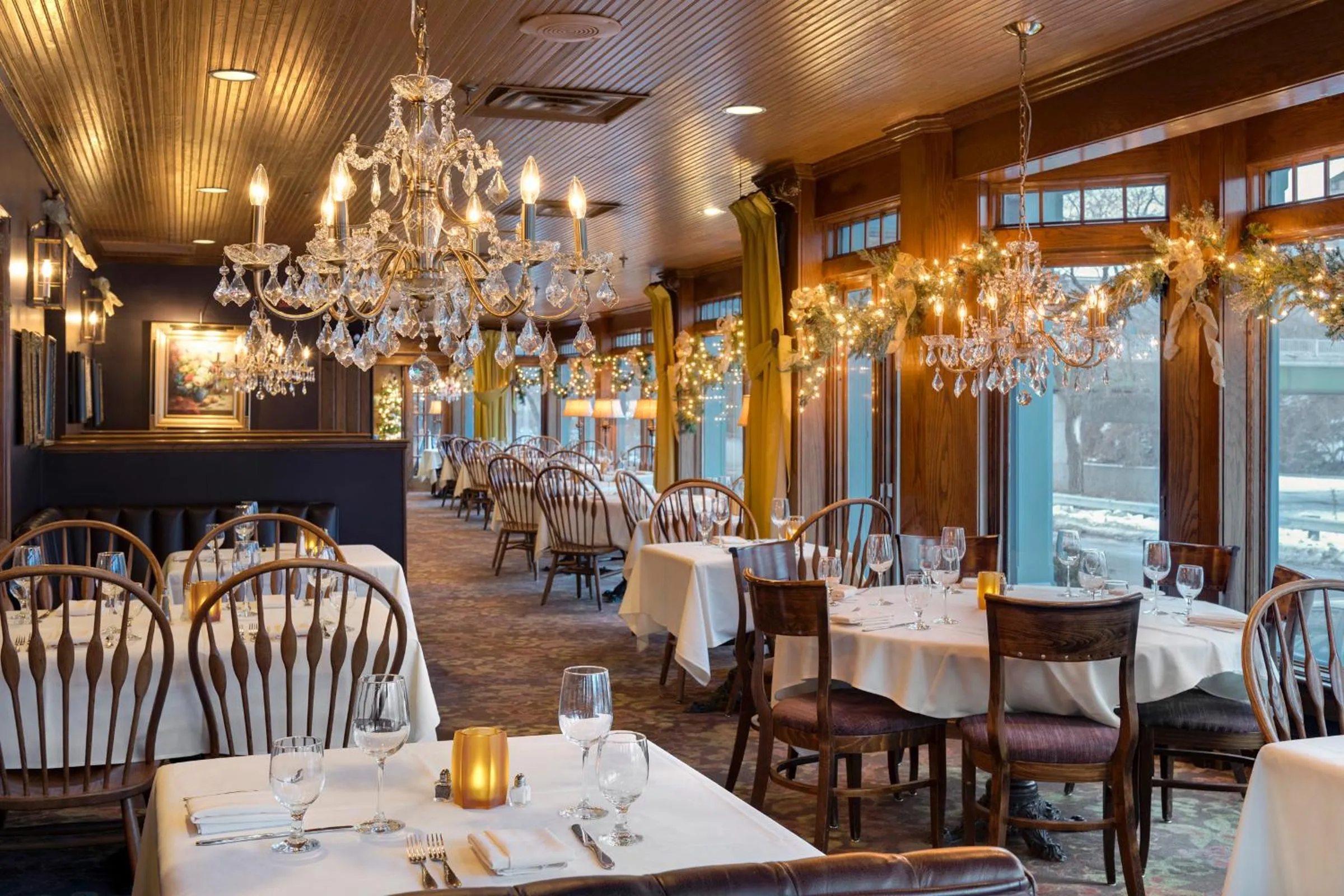 Restaurant/places to eat in Nicollet Island Inn