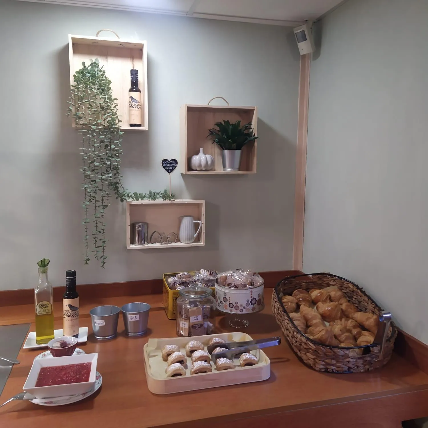 Breakfast in Hotel Comapedrosa