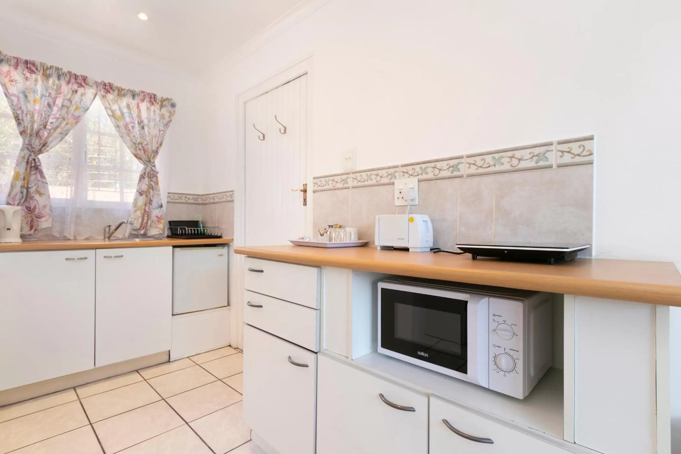 Kitchen or kitchenette in The Bohemian Guesthouse