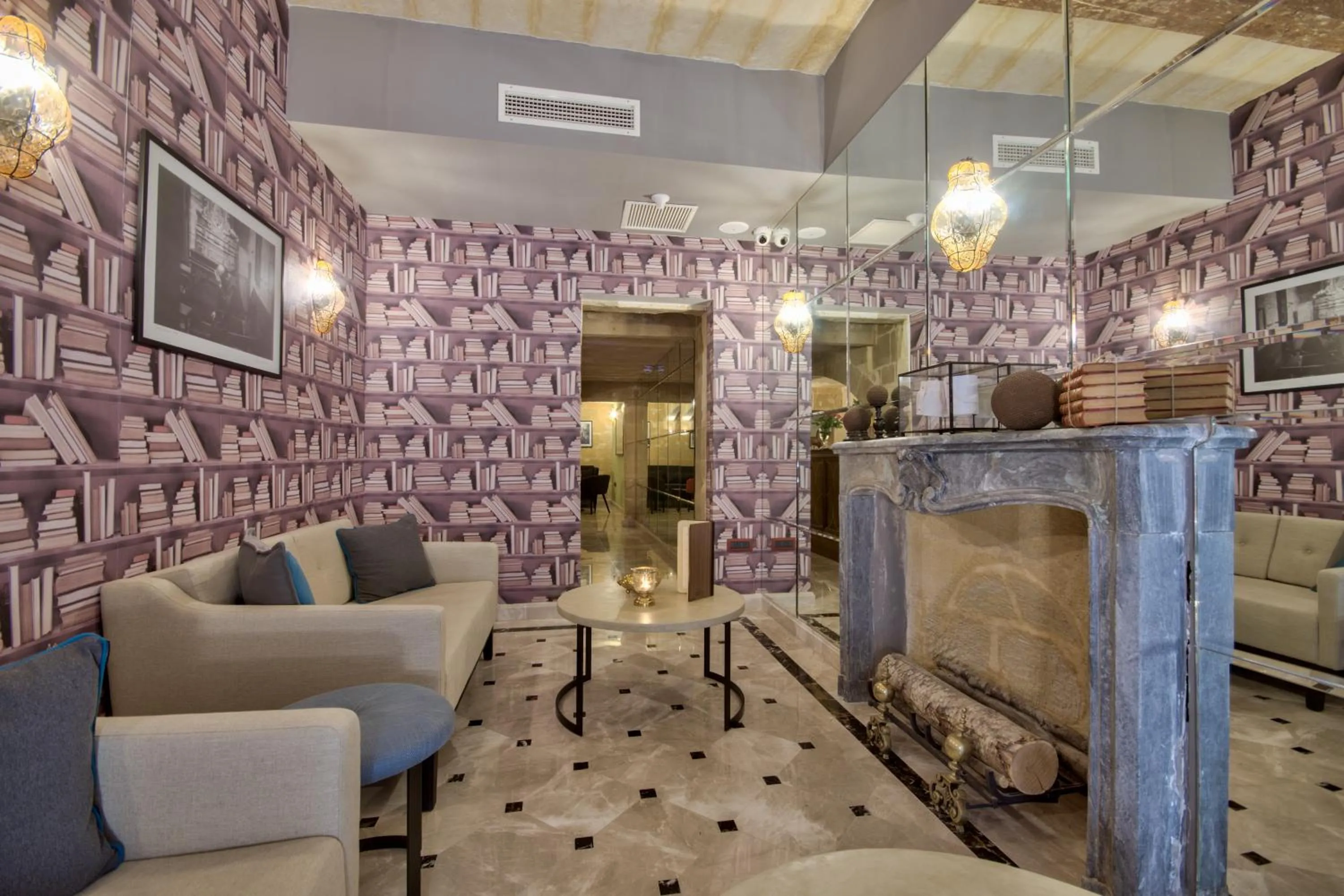 Lounge or bar in Palazzo Consiglia - IK Collection