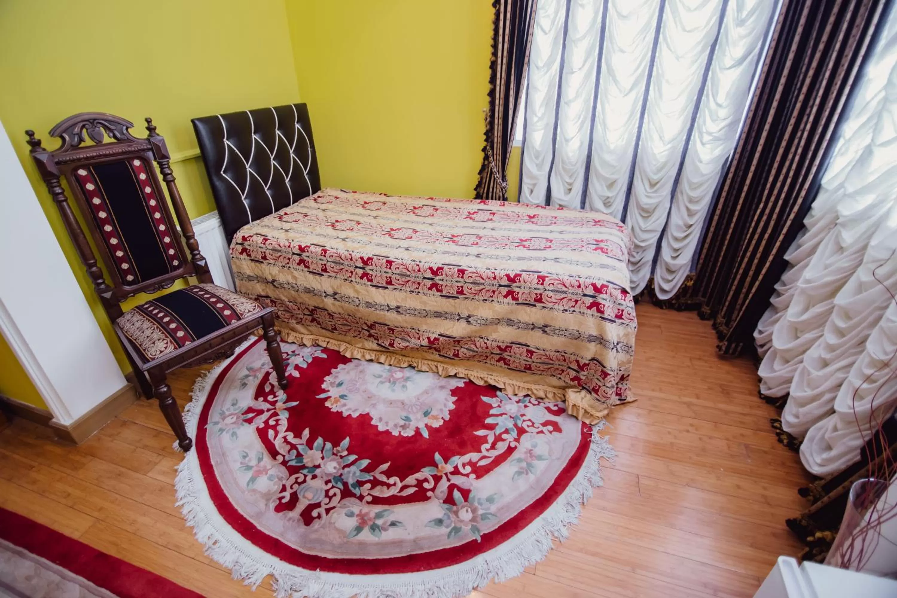 Bed in Hotel Queen-Batumi