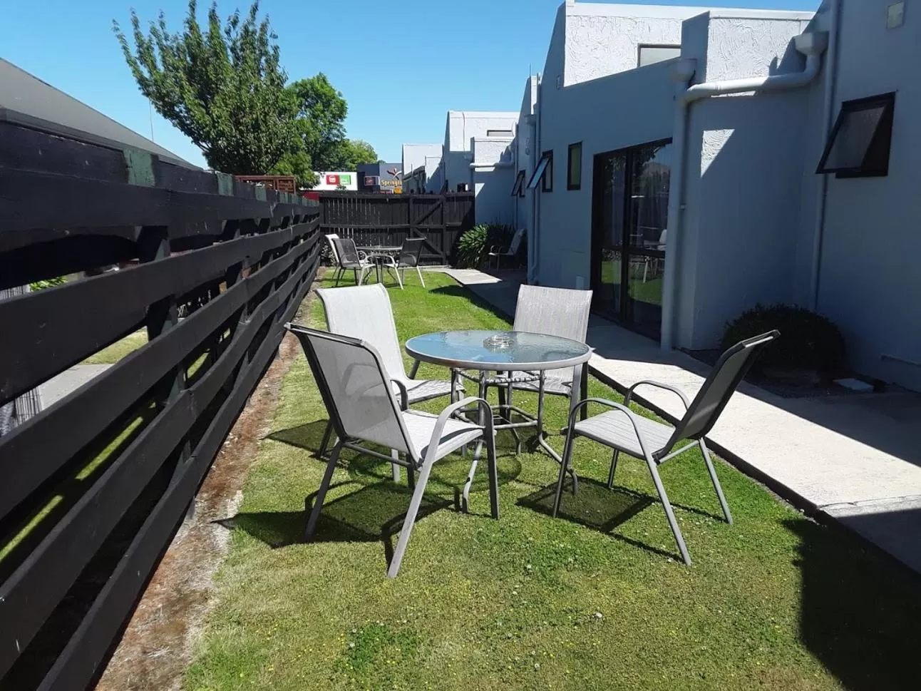 Patio in Sundowner Motel