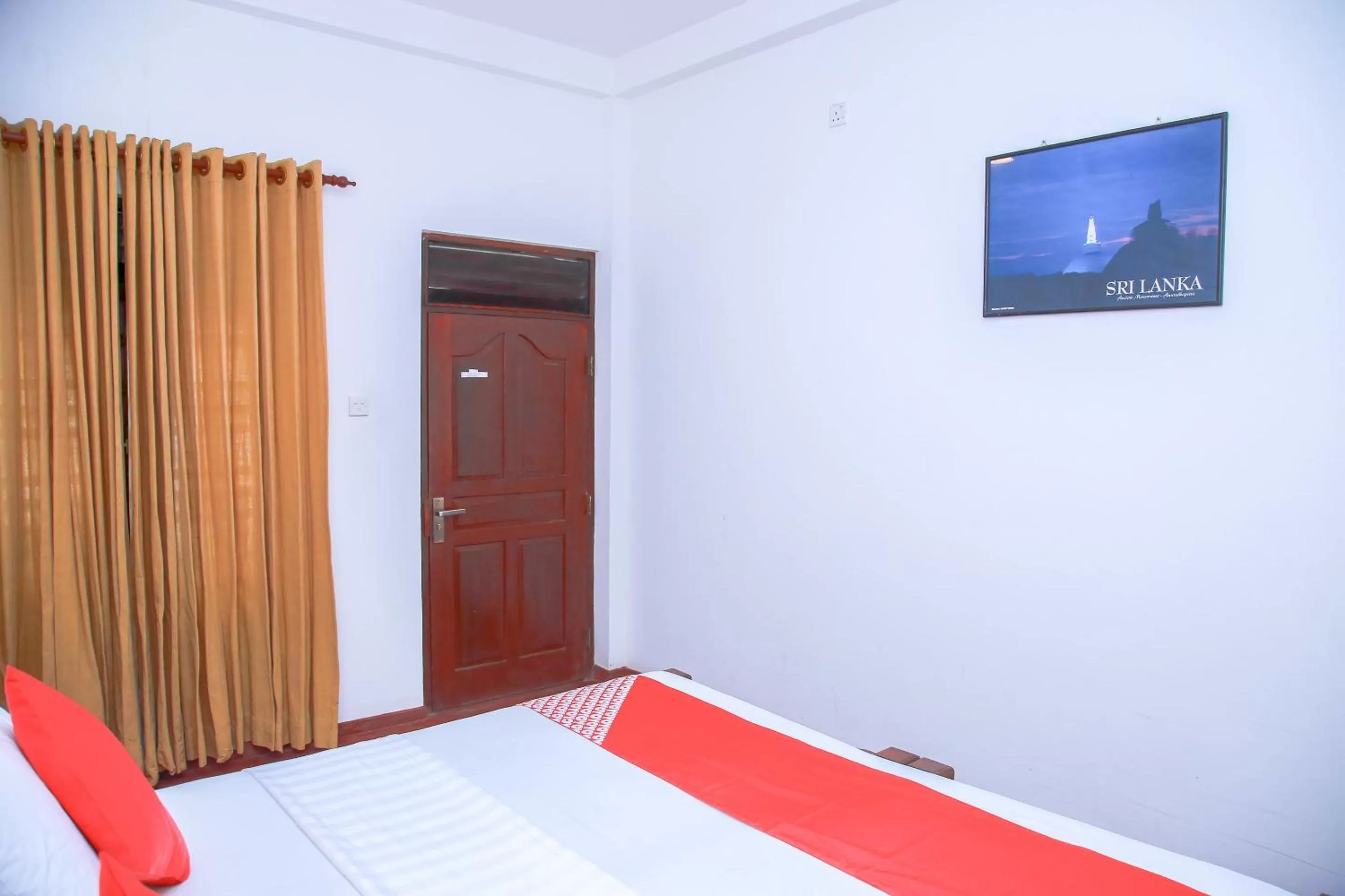 Bedroom, TV/Entertainment Center in Surf Sea Breeze