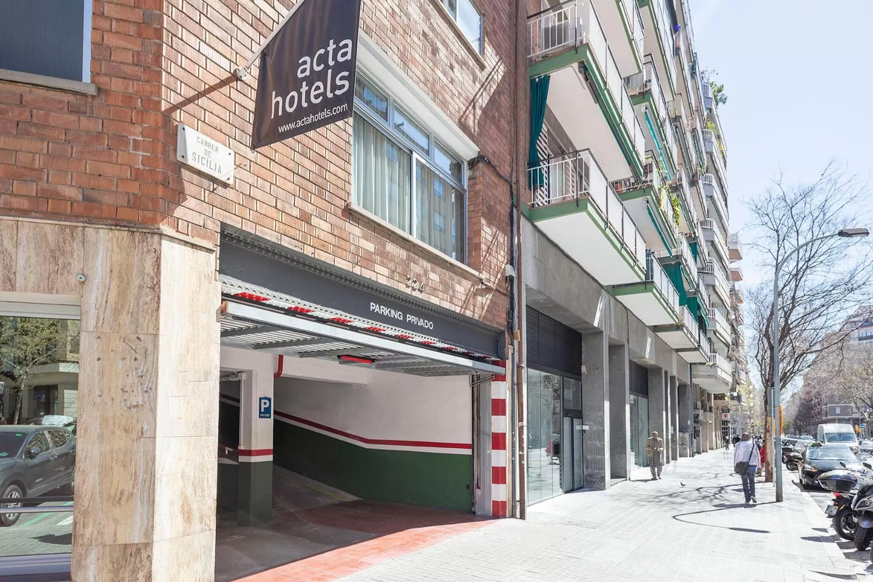 Parking in Acta Antibes