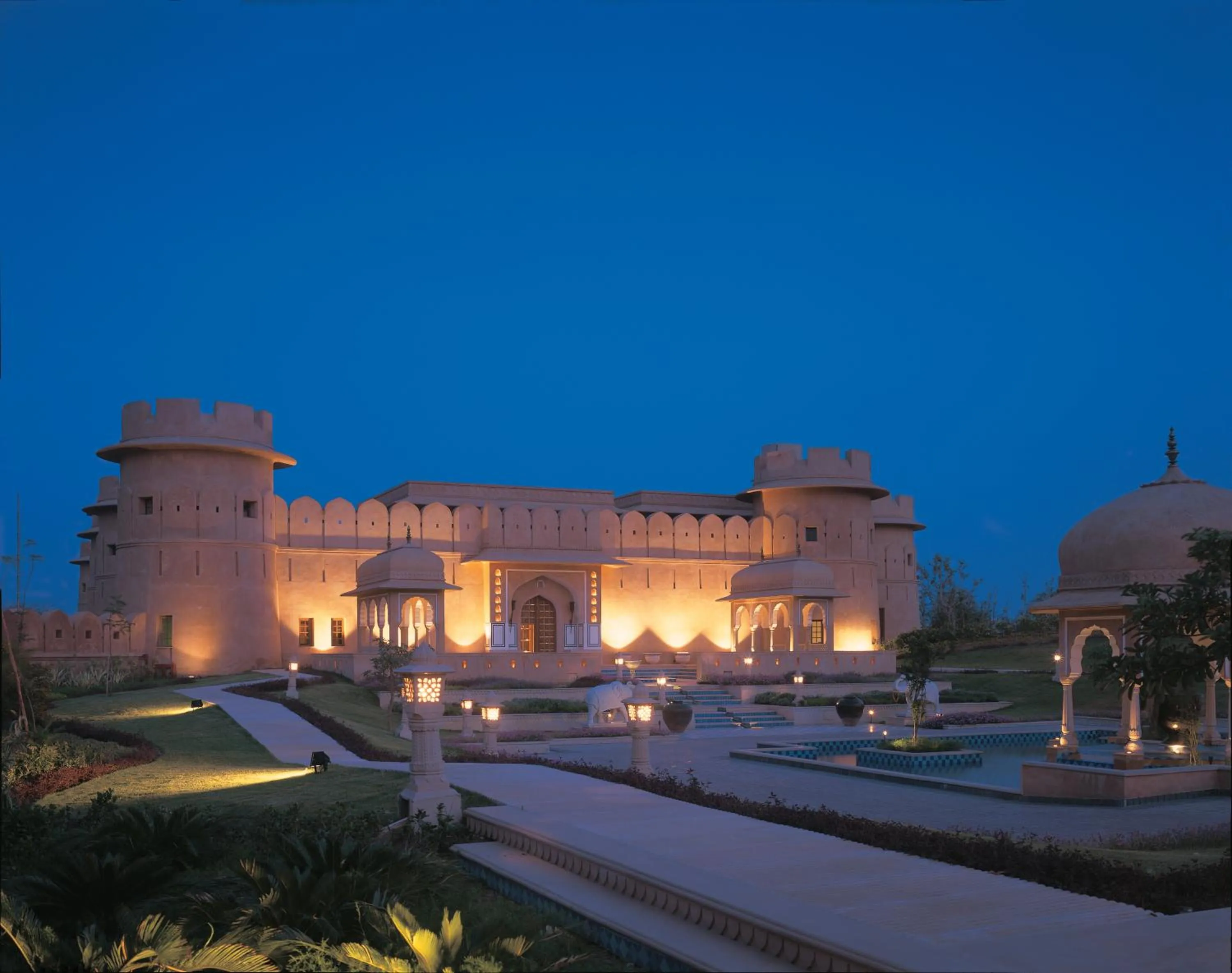 Facade/entrance in The Oberoi Rajvilas Jaipur
