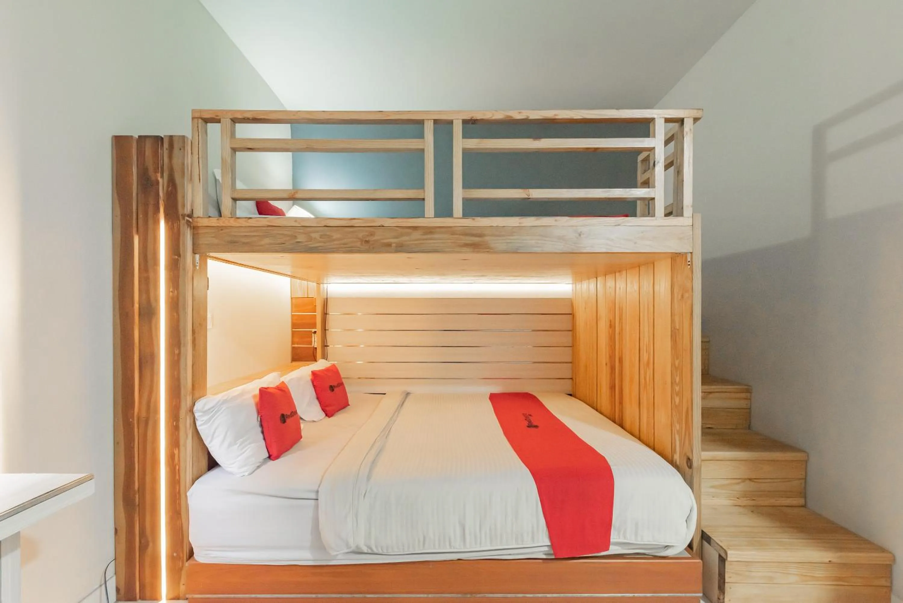 Bedroom, Bed in RedDoorz Plus near Asia Afrika 3