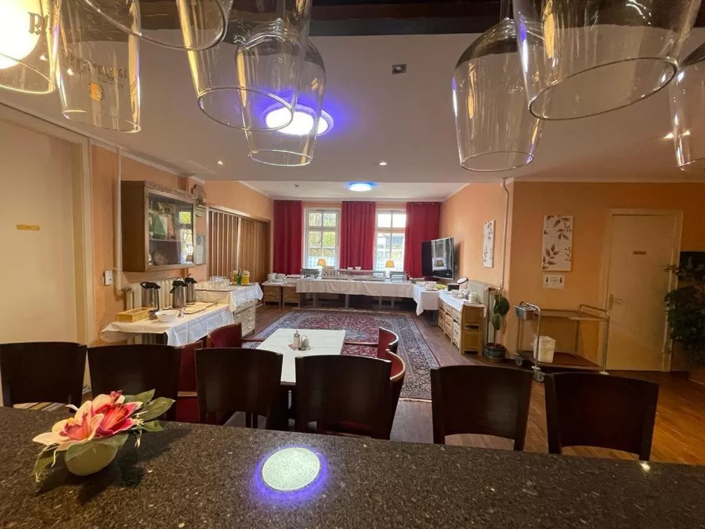 Buffet breakfast in Hotel Deutsches Haus