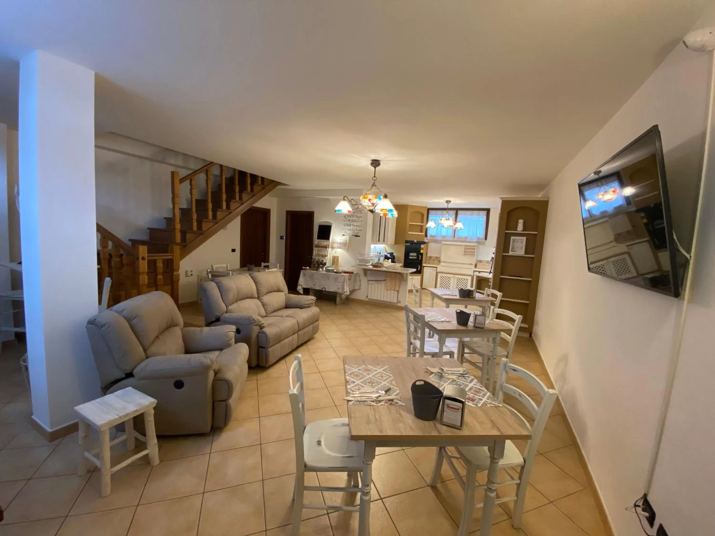 Breakfast in BELLA ASSISI B & B