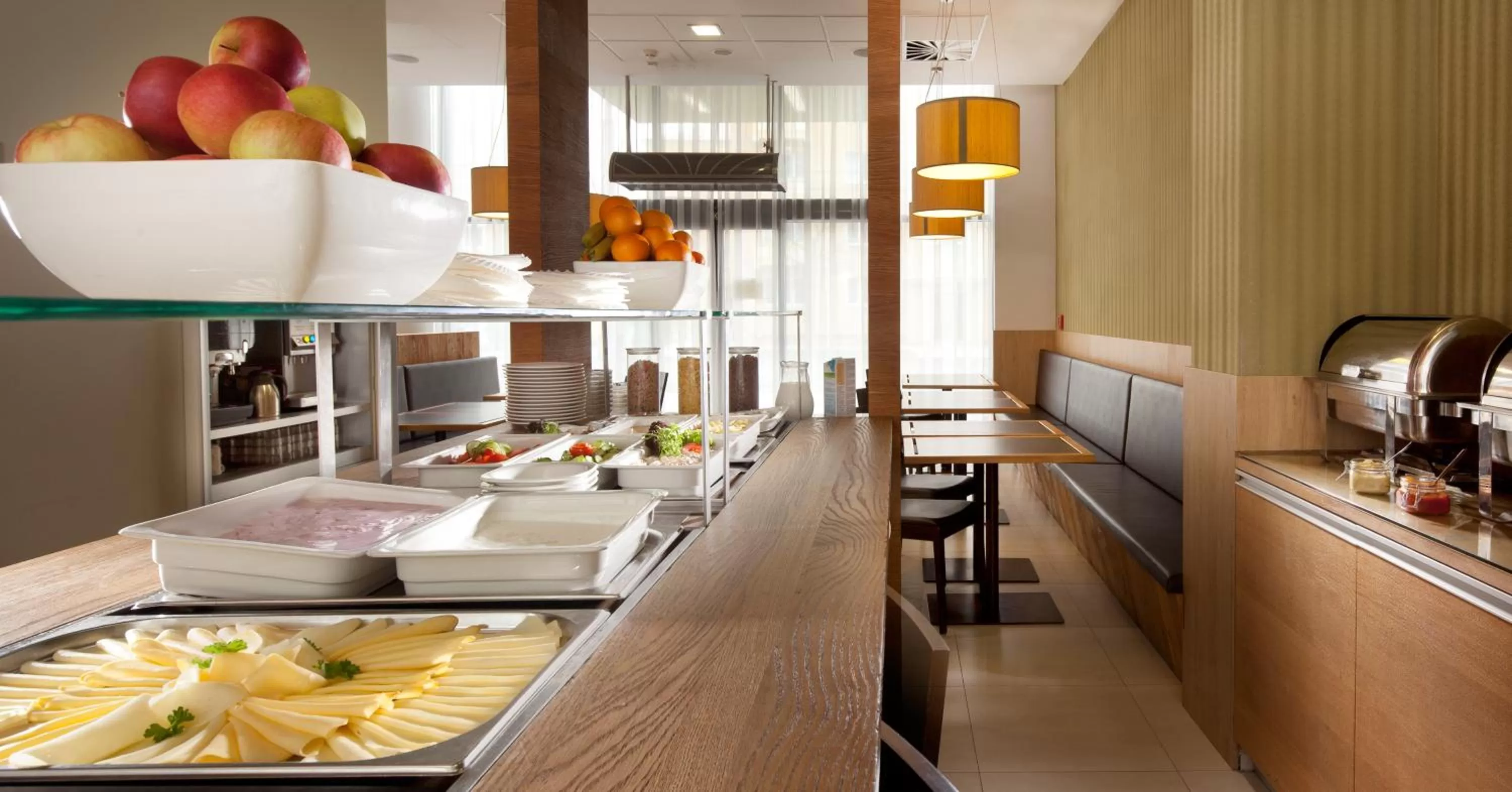 Buffet breakfast in Comfort Hotel Olomouc Centre