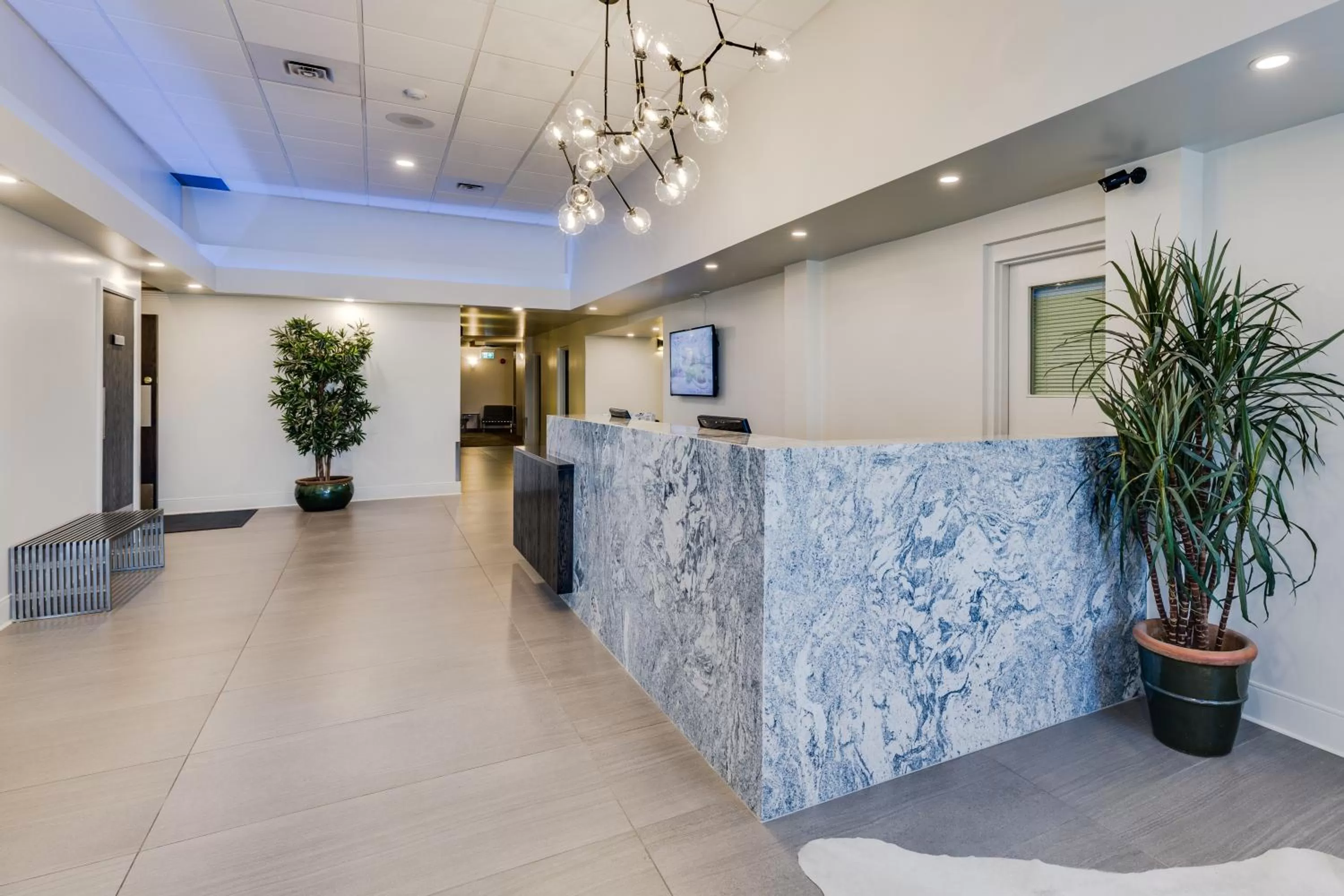 Lobby or reception in Heritage Inn Hotel & Convention Centre - Brooks