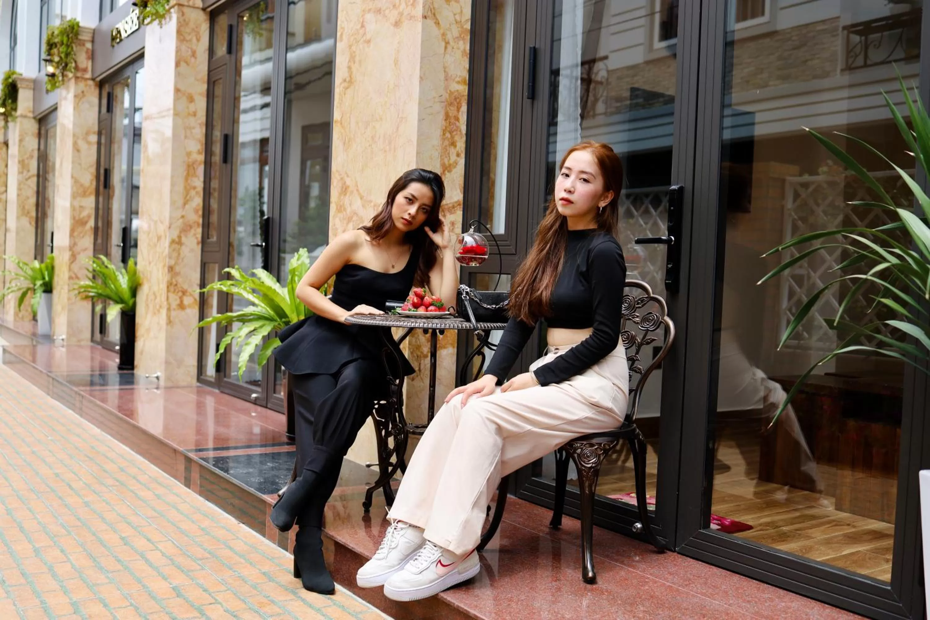 Property building in La Fleur Premium Central Apartment Hotel