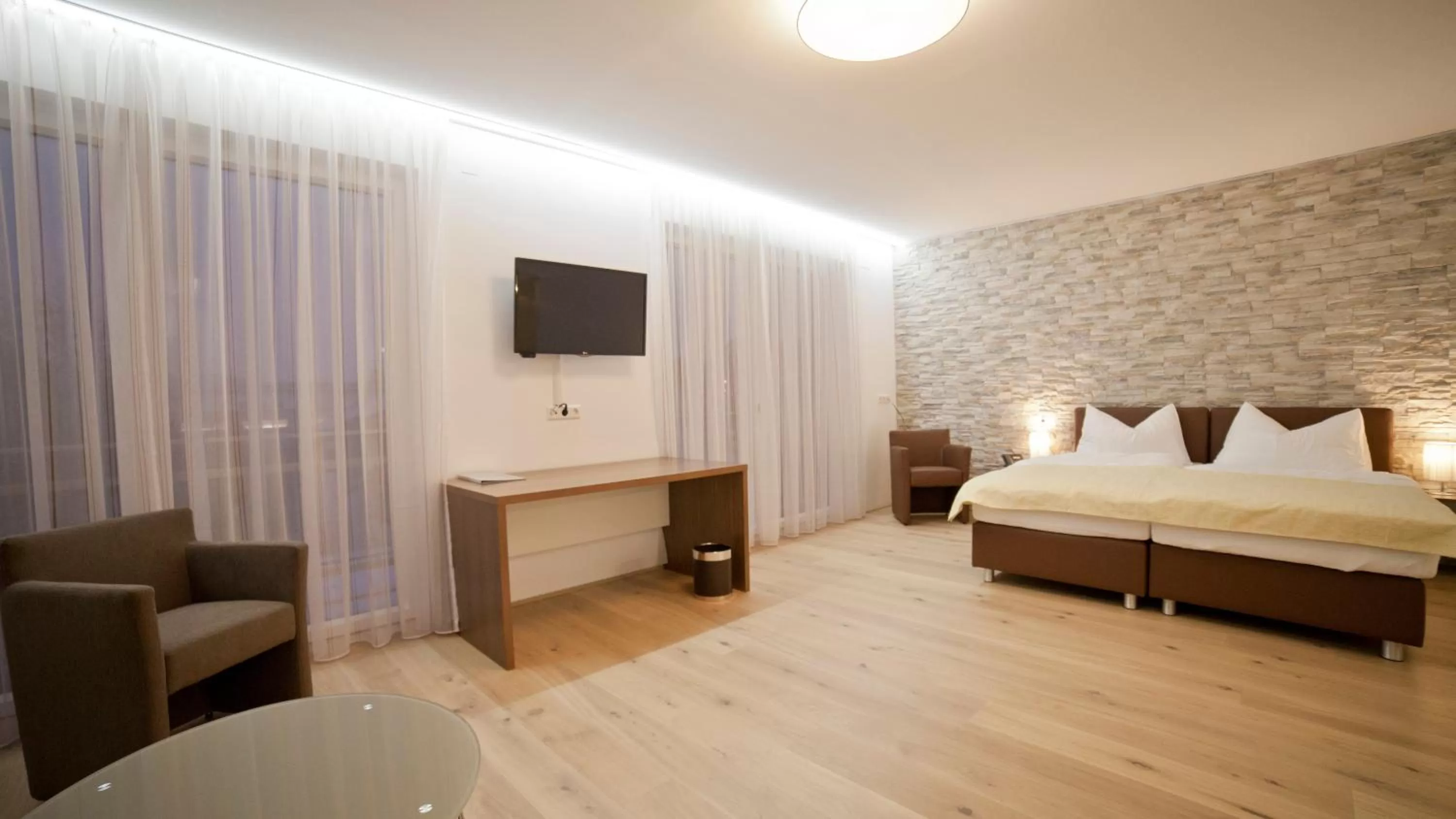 TV and multimedia in Hotel Wallern Garni