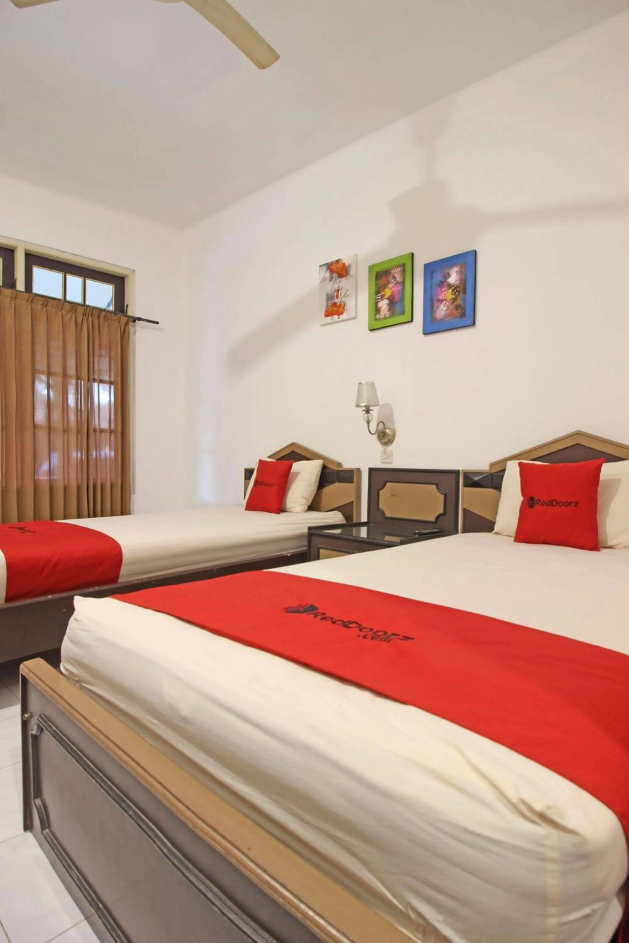 Bed in RedDoorz near Pojok Beteng Prawirotaman