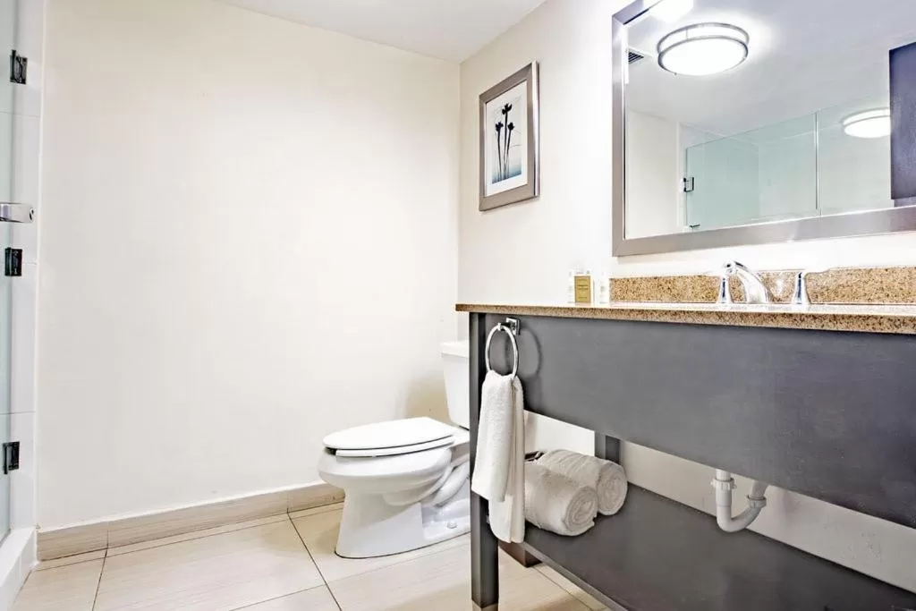 Bathroom in Studio Coliving Hotel