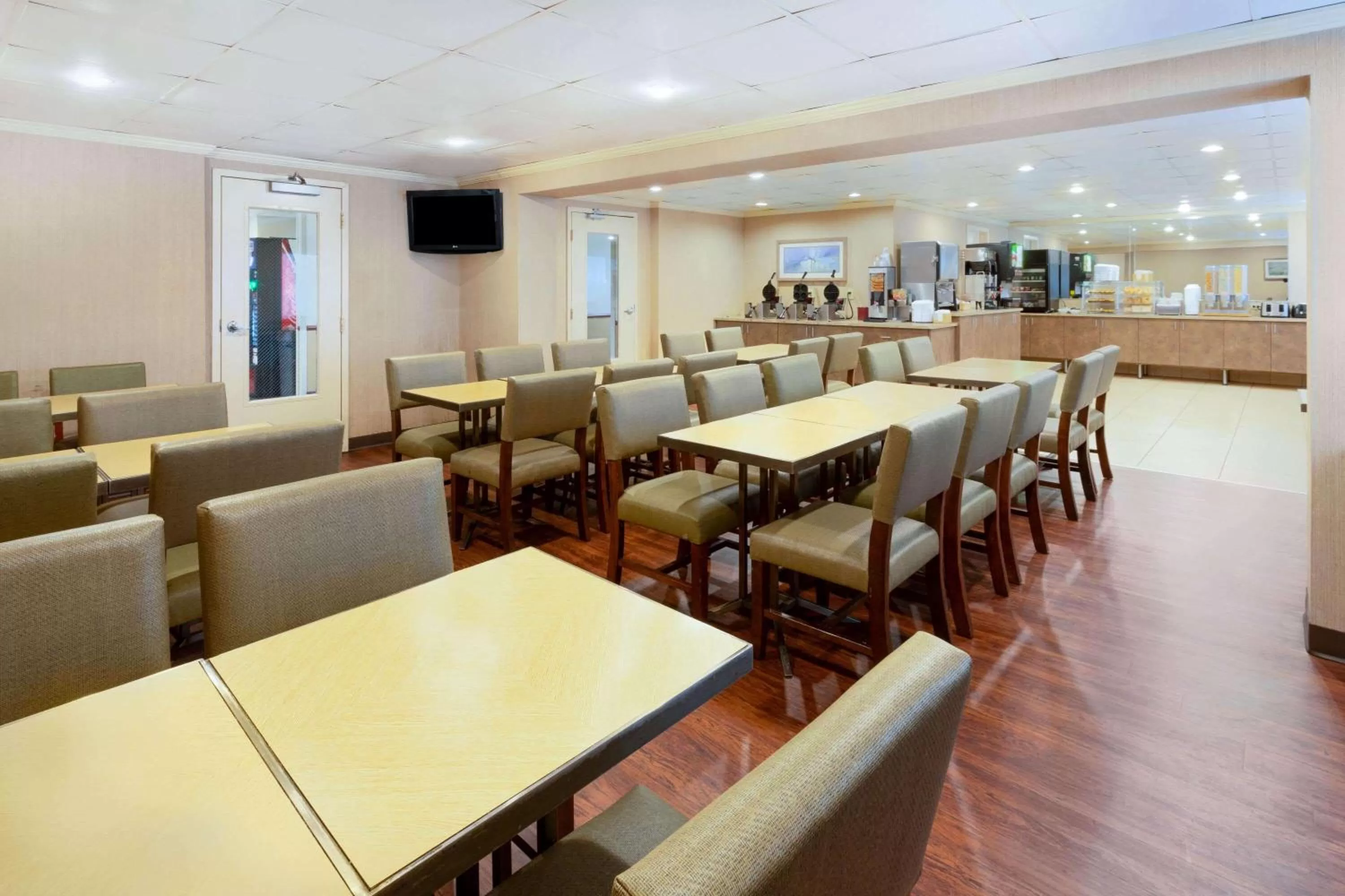 Restaurant/places to eat in La Quinta Inn by Wyndham Minneapolis Airport Bloomington