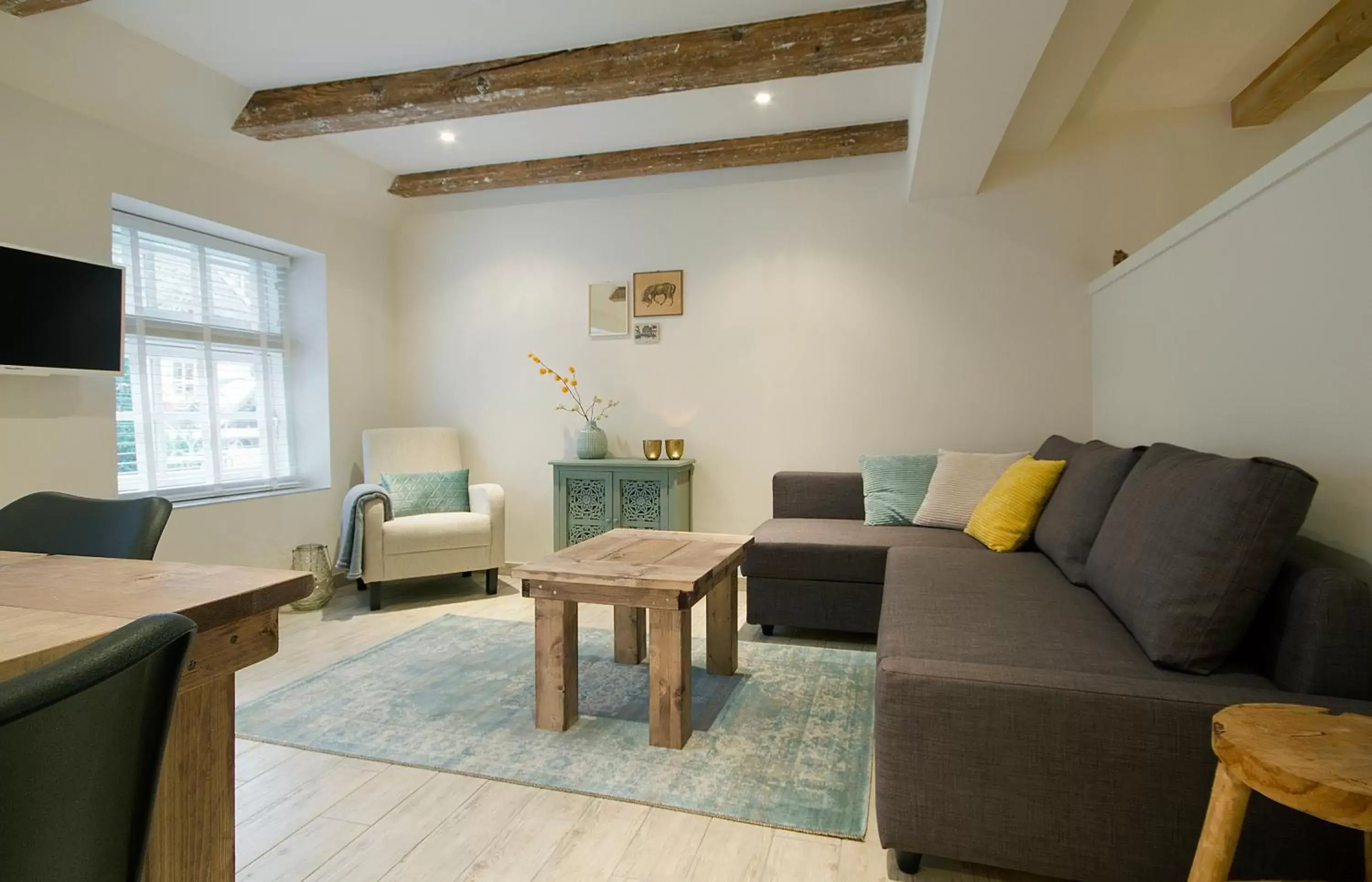 Family Studio in "Karel de Grote" Bergen Family Studio in "Karel de Grote" Bergen