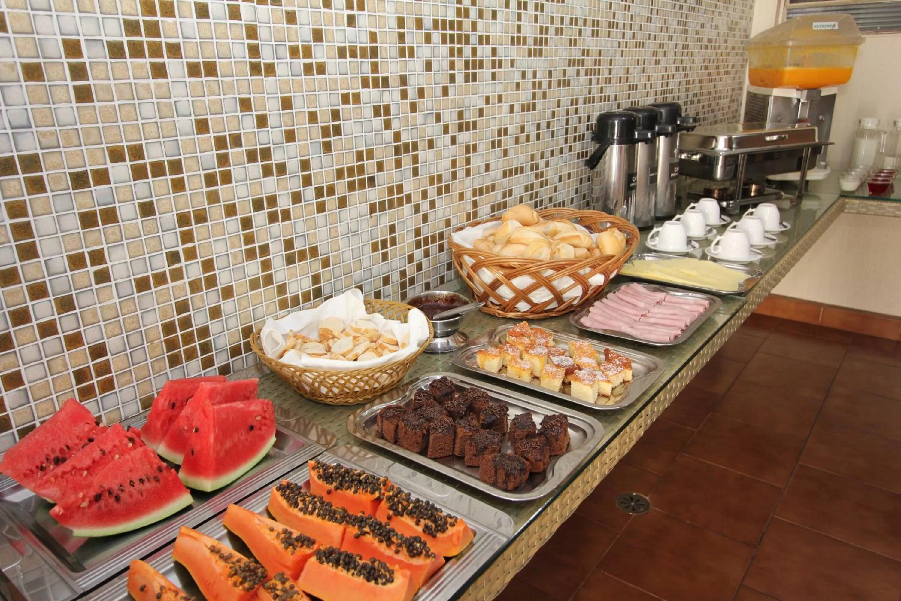 Breakfast, Food in Hotel Recreio dos Bandeirantes