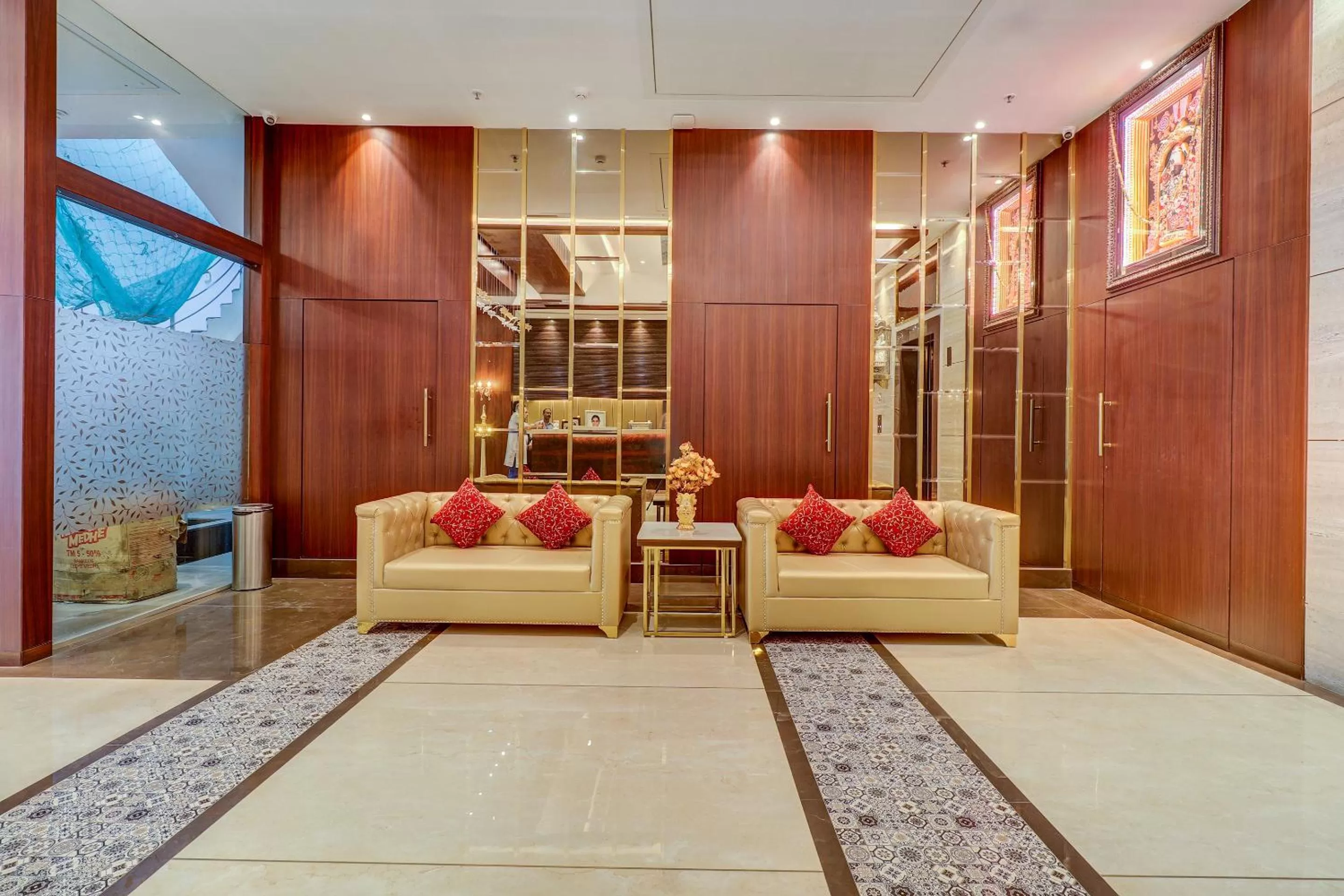 Lobby or reception in Hotel Gurudev Grand