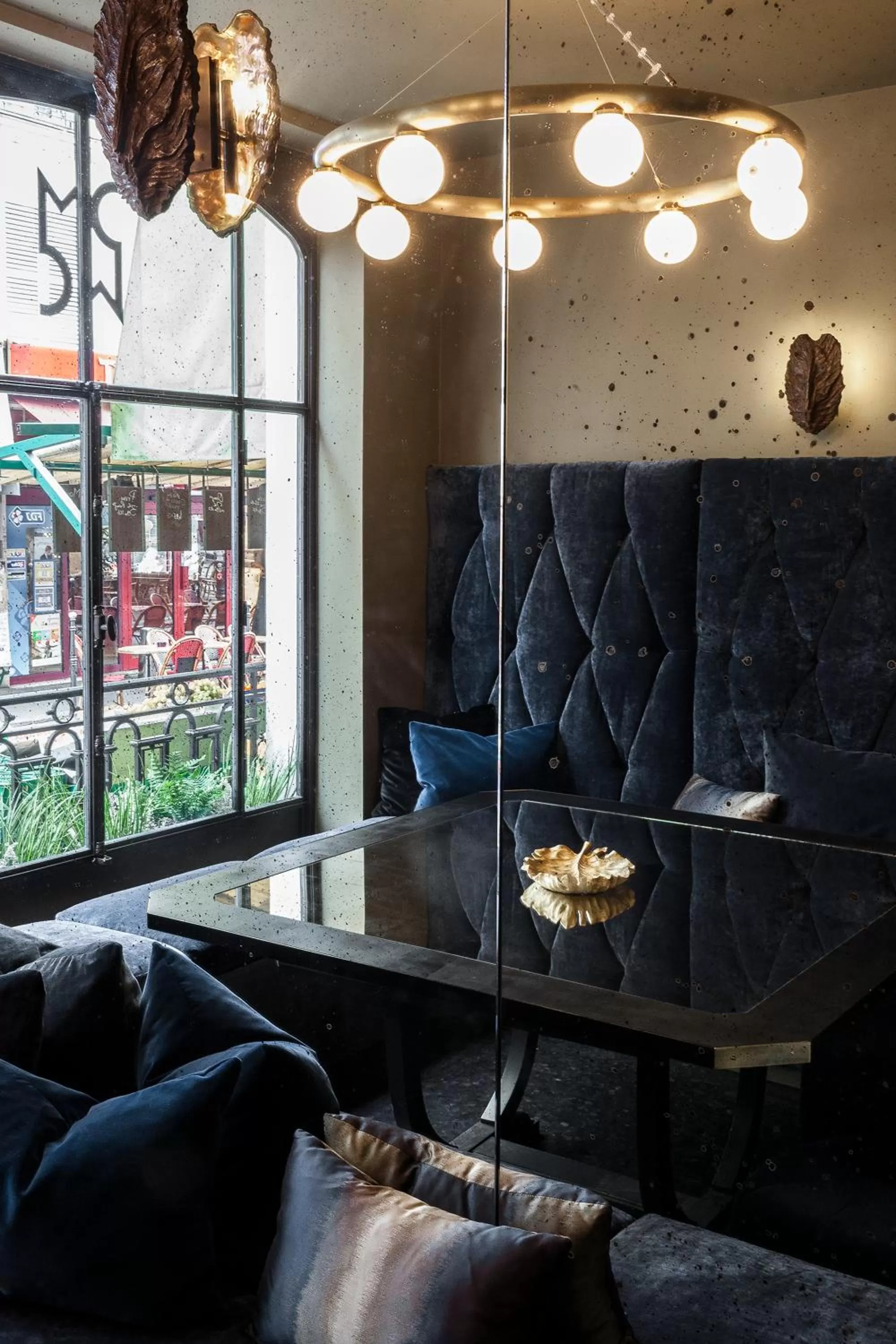 Lounge or bar in Monsieur Cadet Hotel & Spa