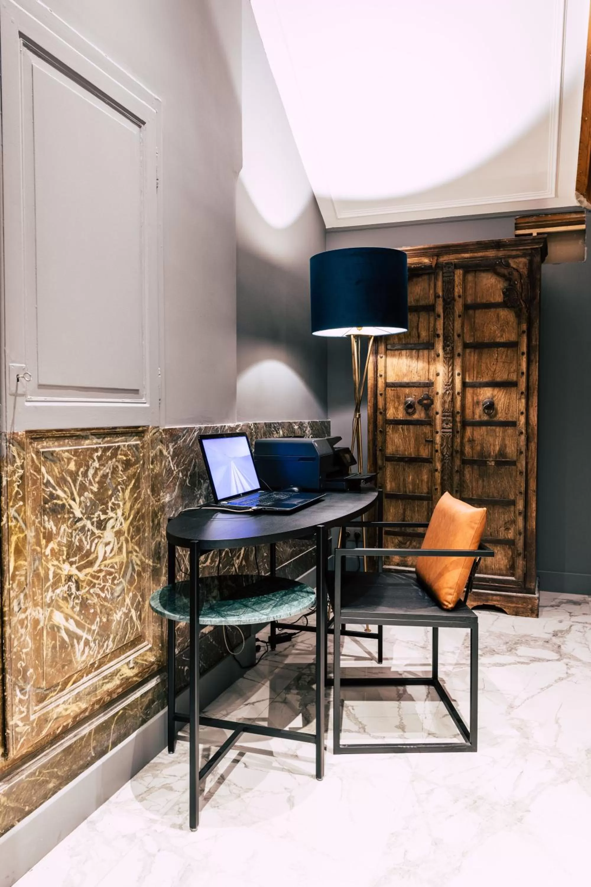 Living room in Boutique Hotel Sablon by CW Hotel Collection