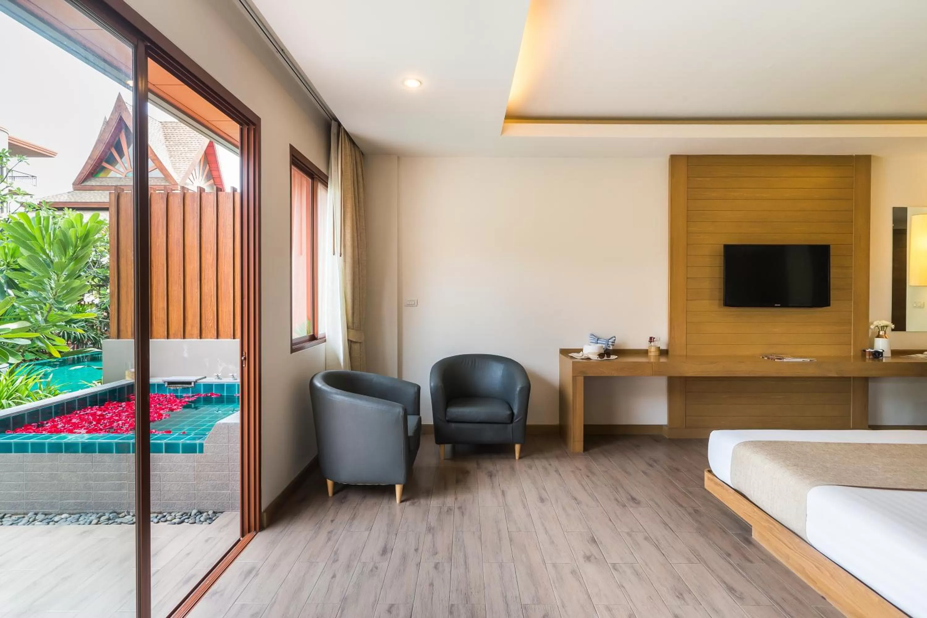 Seating area, Bed in Ayrest Hua Hin Hotel