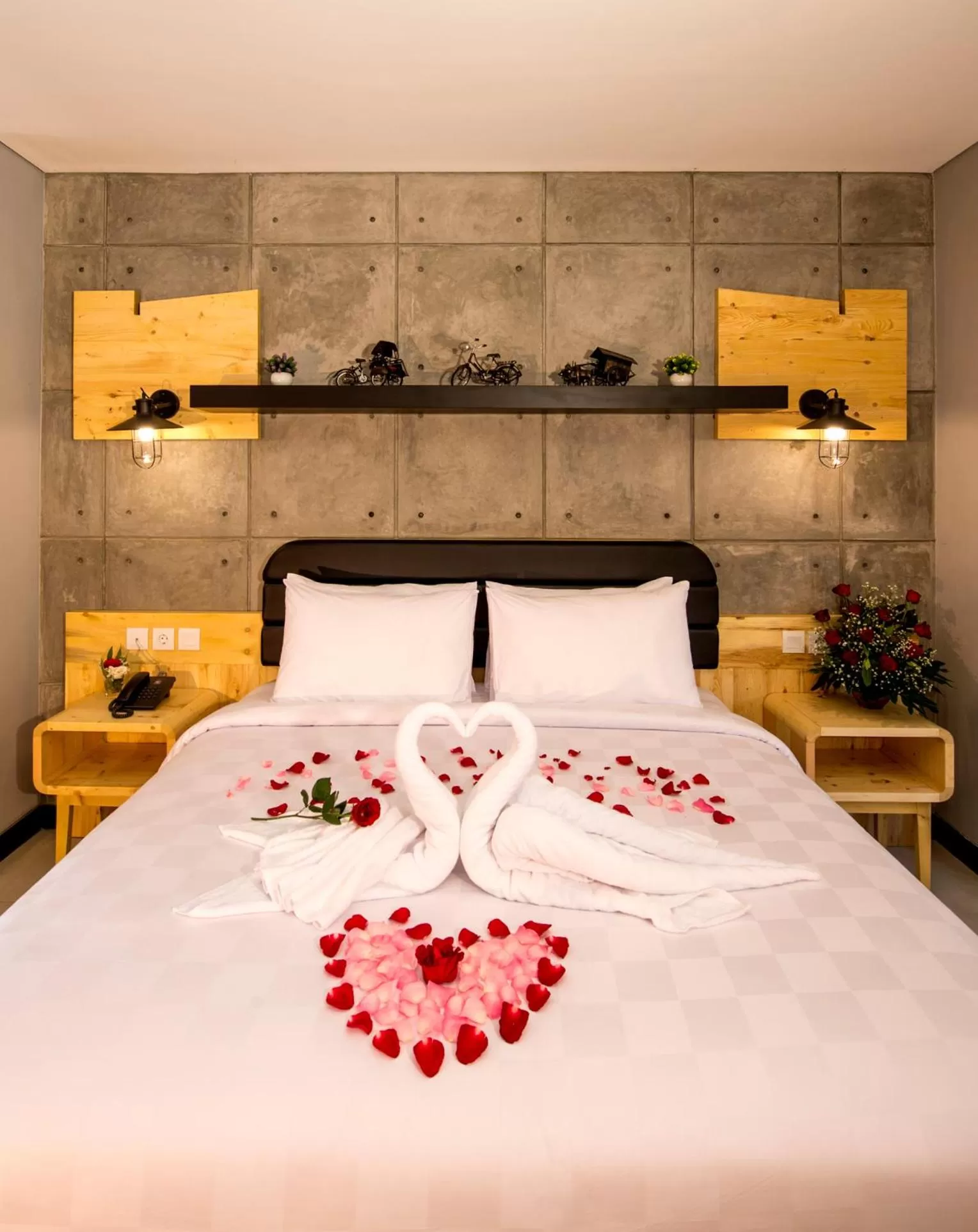 Bedroom, Bed in Ayaartta Hotel Malioboro