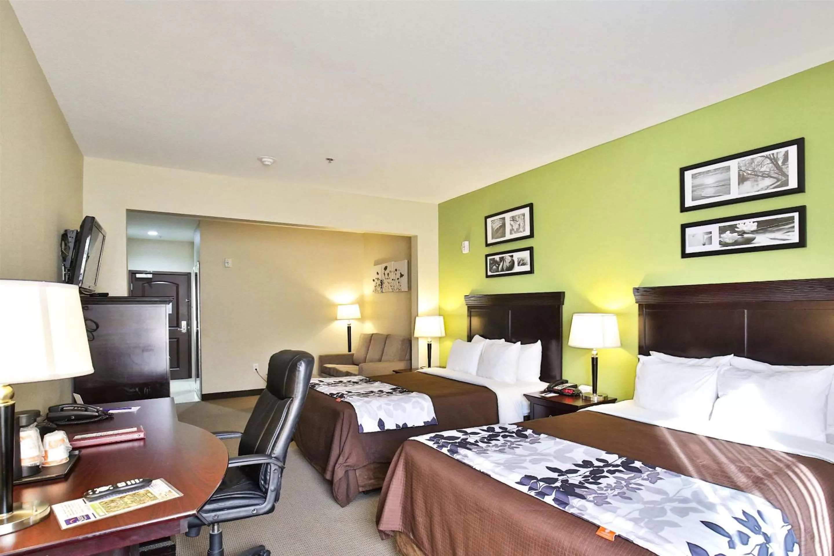 Photo of the whole room, Bed in Sleep Inn & Suites Abilene Near University