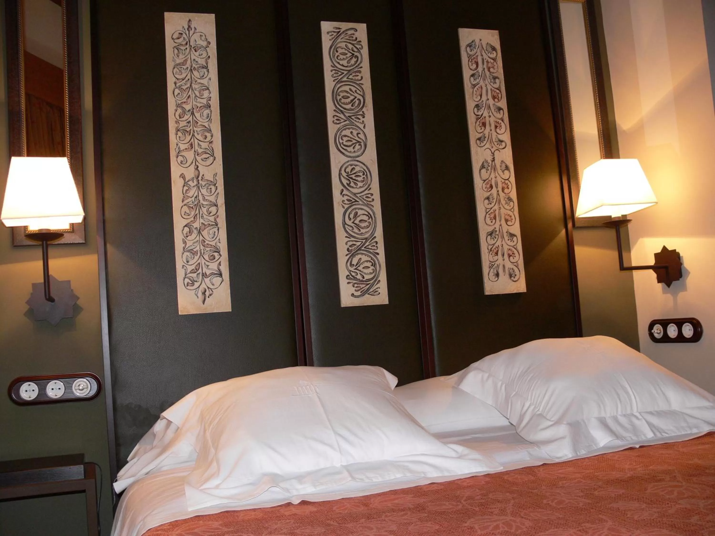 Photo of the whole room, Bed in El Mudayyan