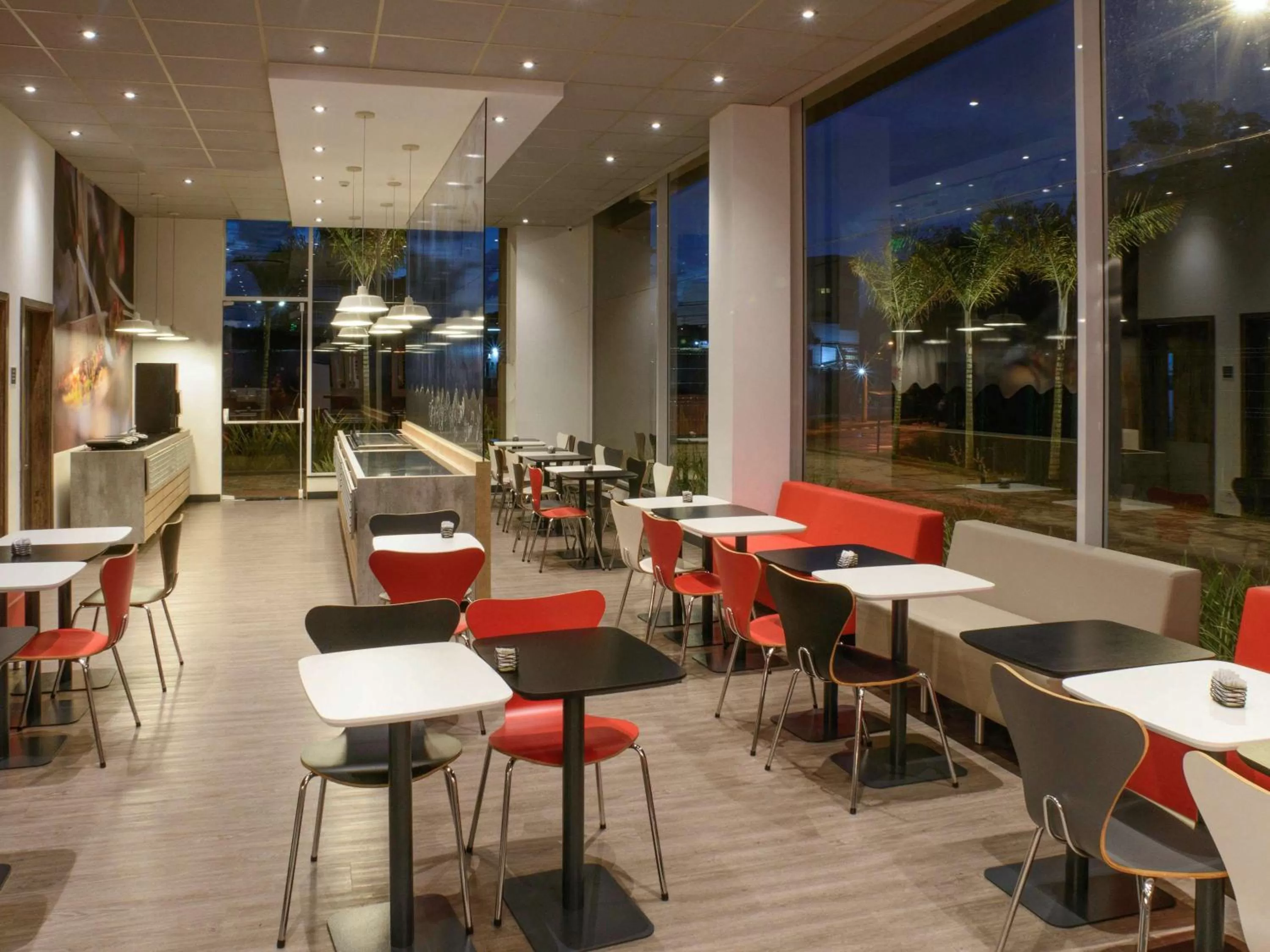 Restaurant/places to eat in ibis Itatiba