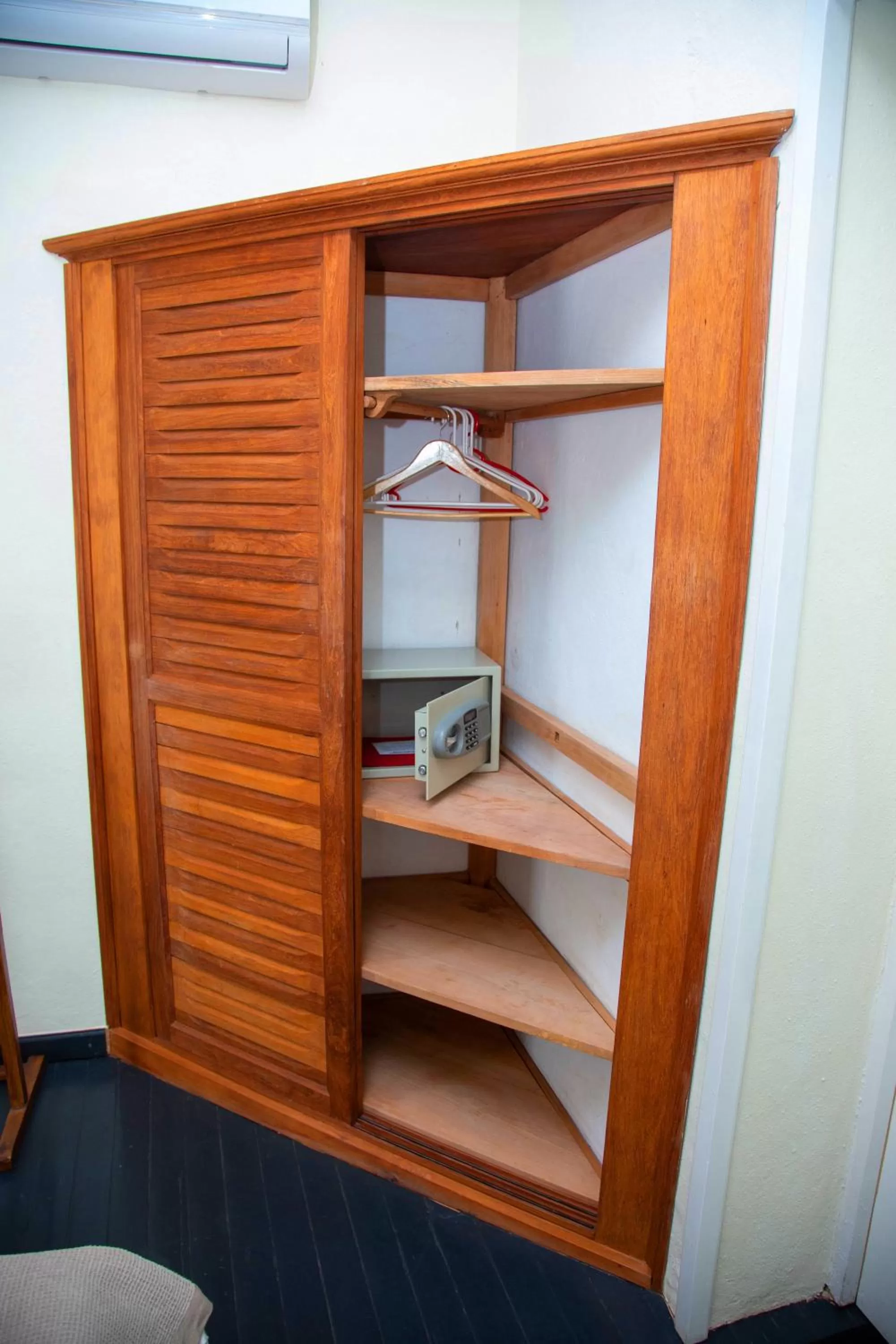 safe in Hotel La Villette