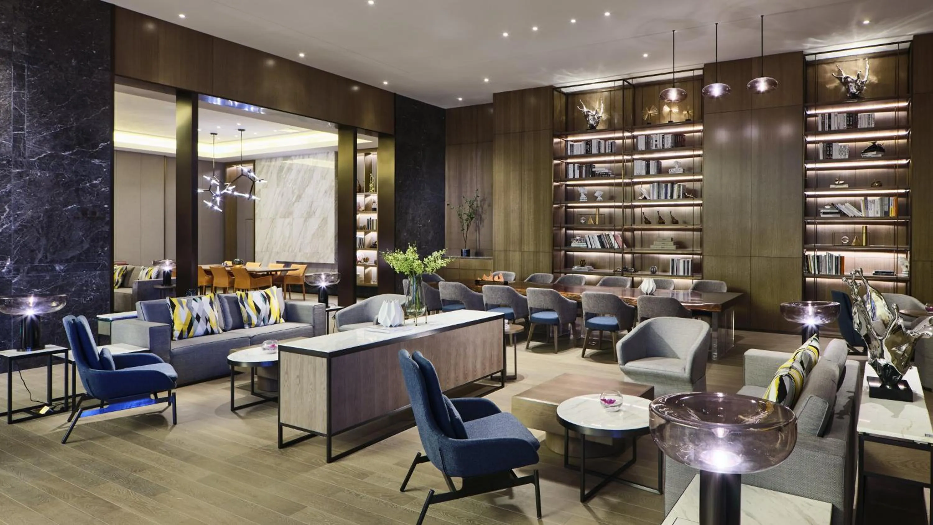 Restaurant/places to eat in Crowne Plaza Wuhan Development Zone by IHG