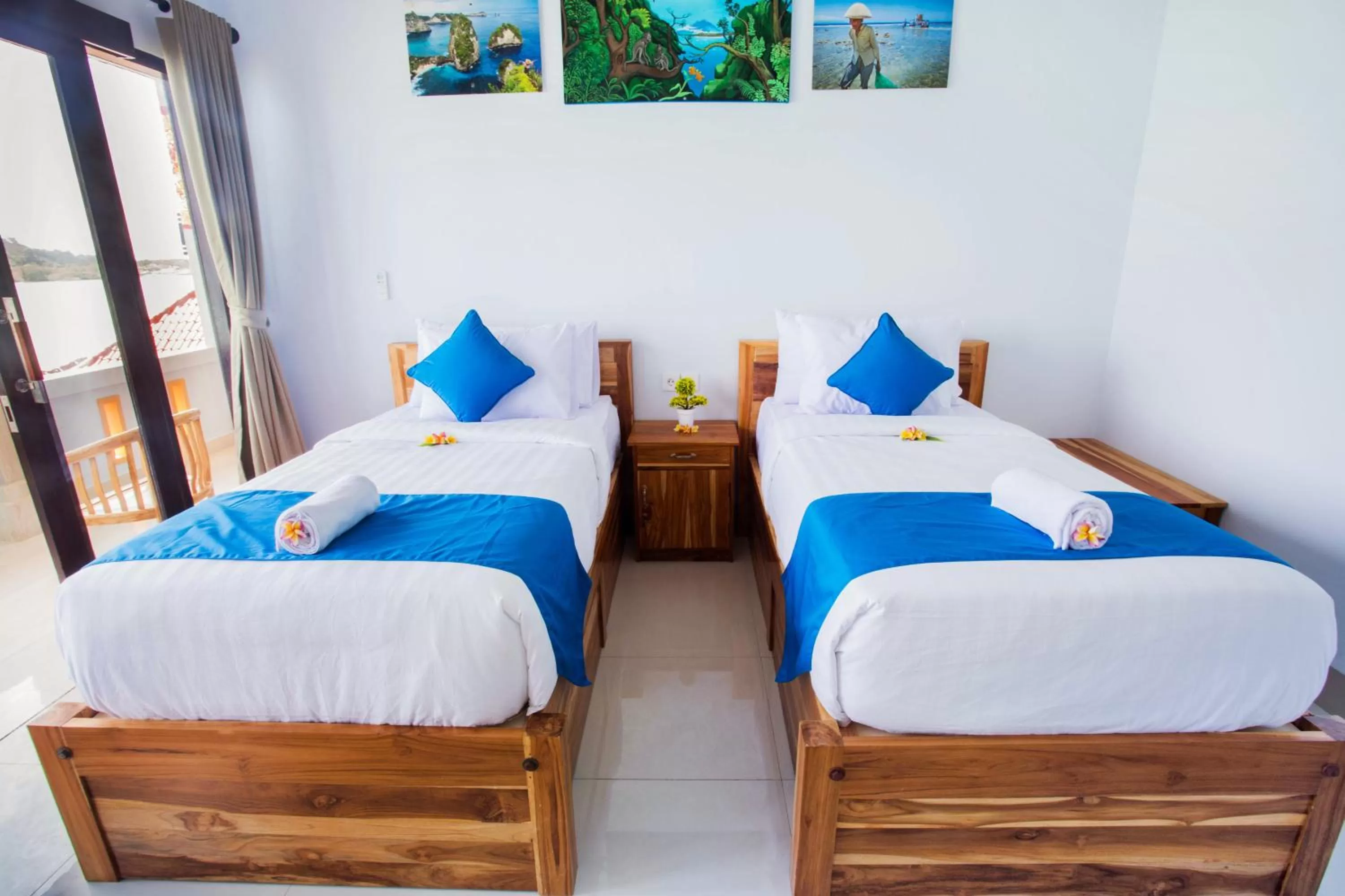 Bed in Aurora Beach View