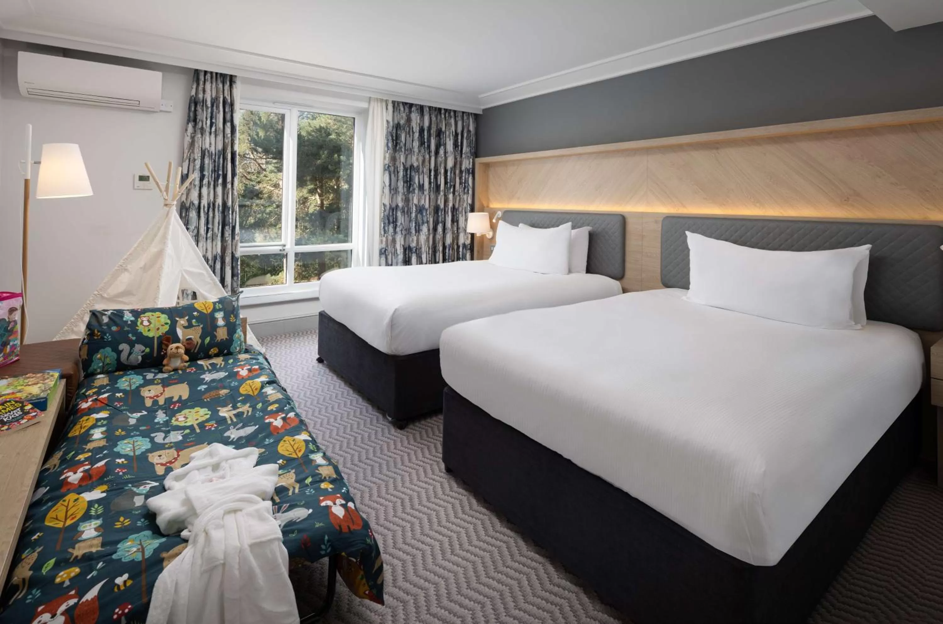 Bed in Hilton Cobham