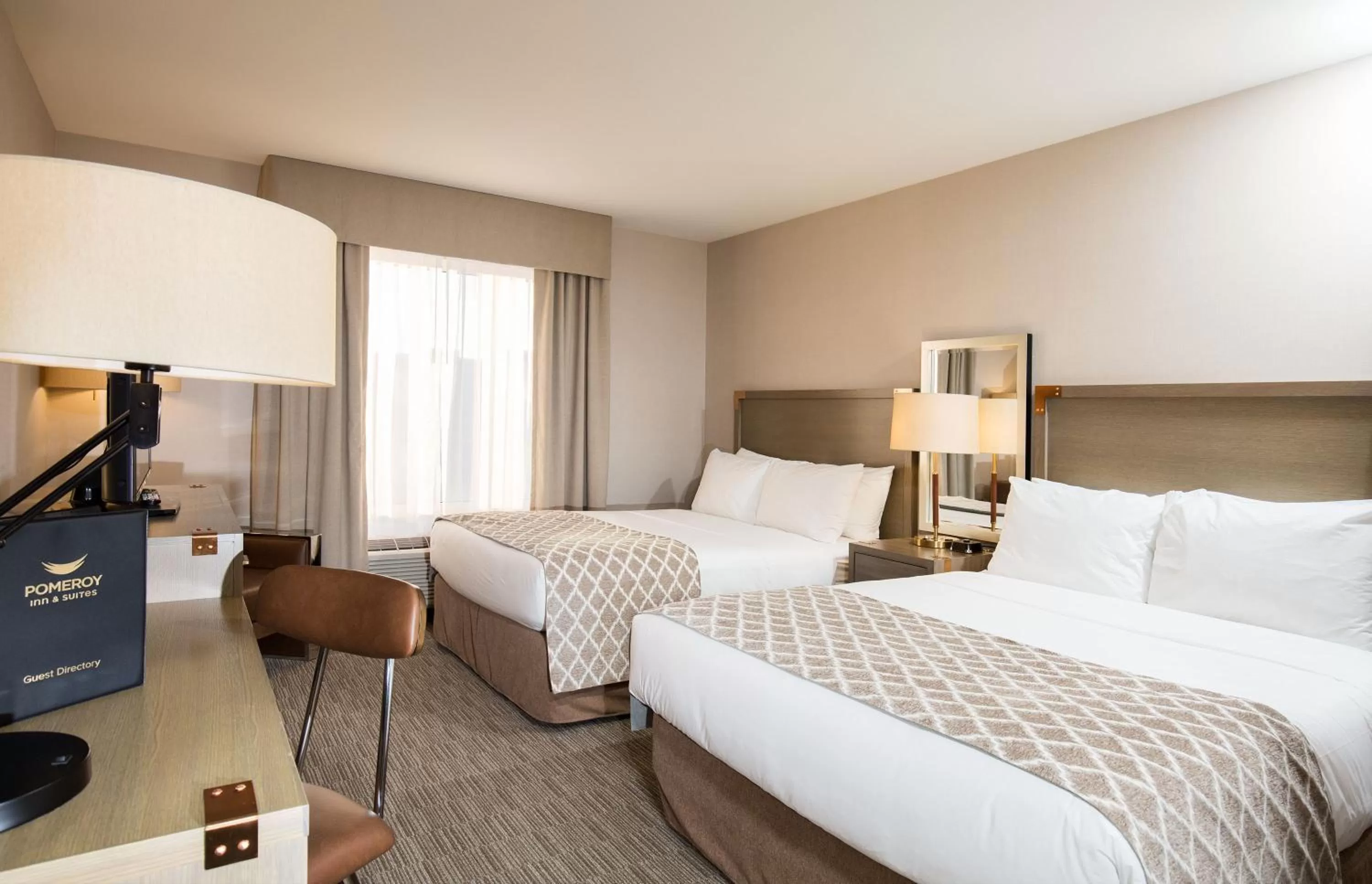 Bedroom, Bed in Pomeroy Inn & Suites Prince George