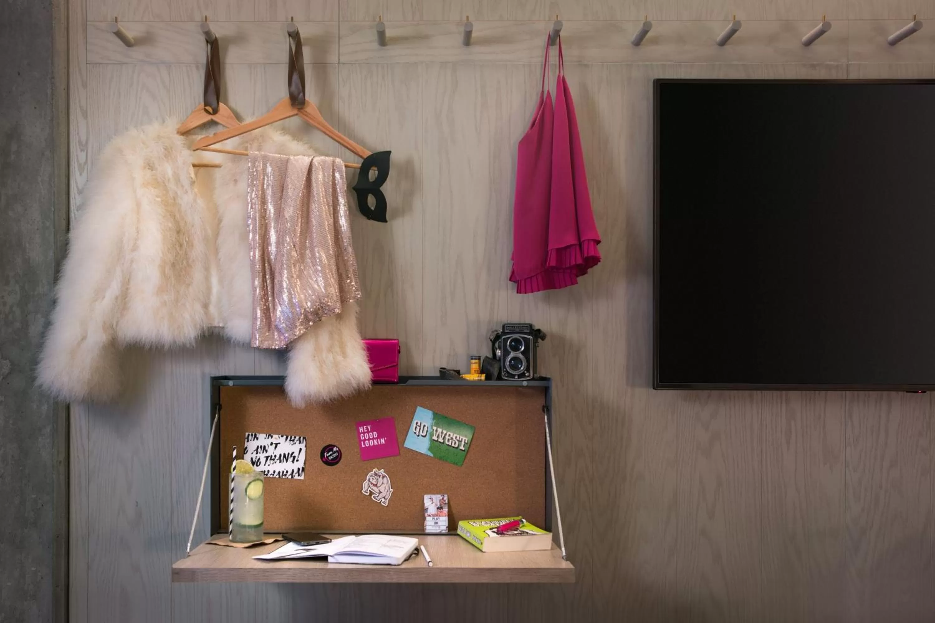 Photo of the whole room in Moxy San Diego Gaslamp Quarter