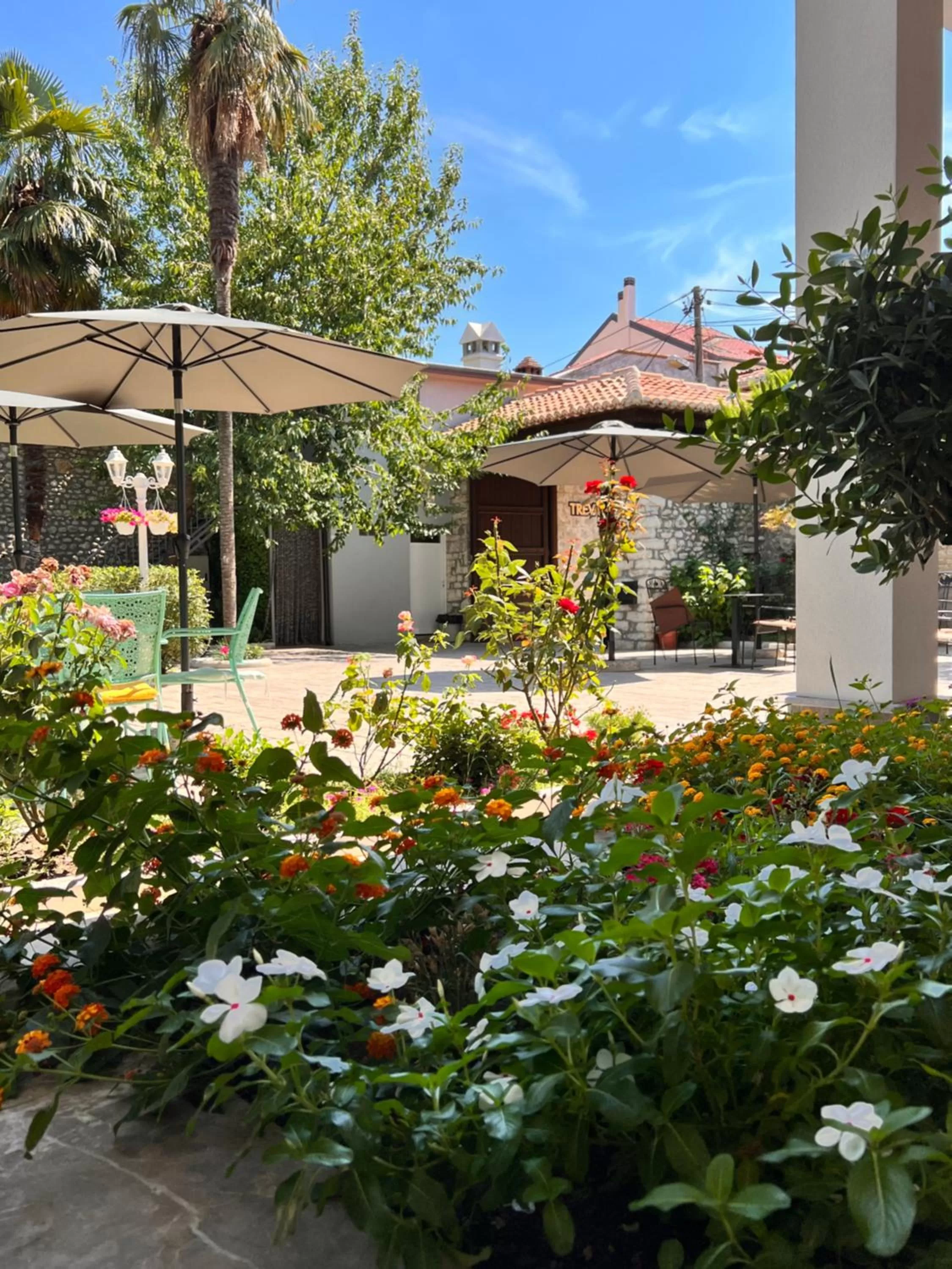 Garden in Hotel TREVA