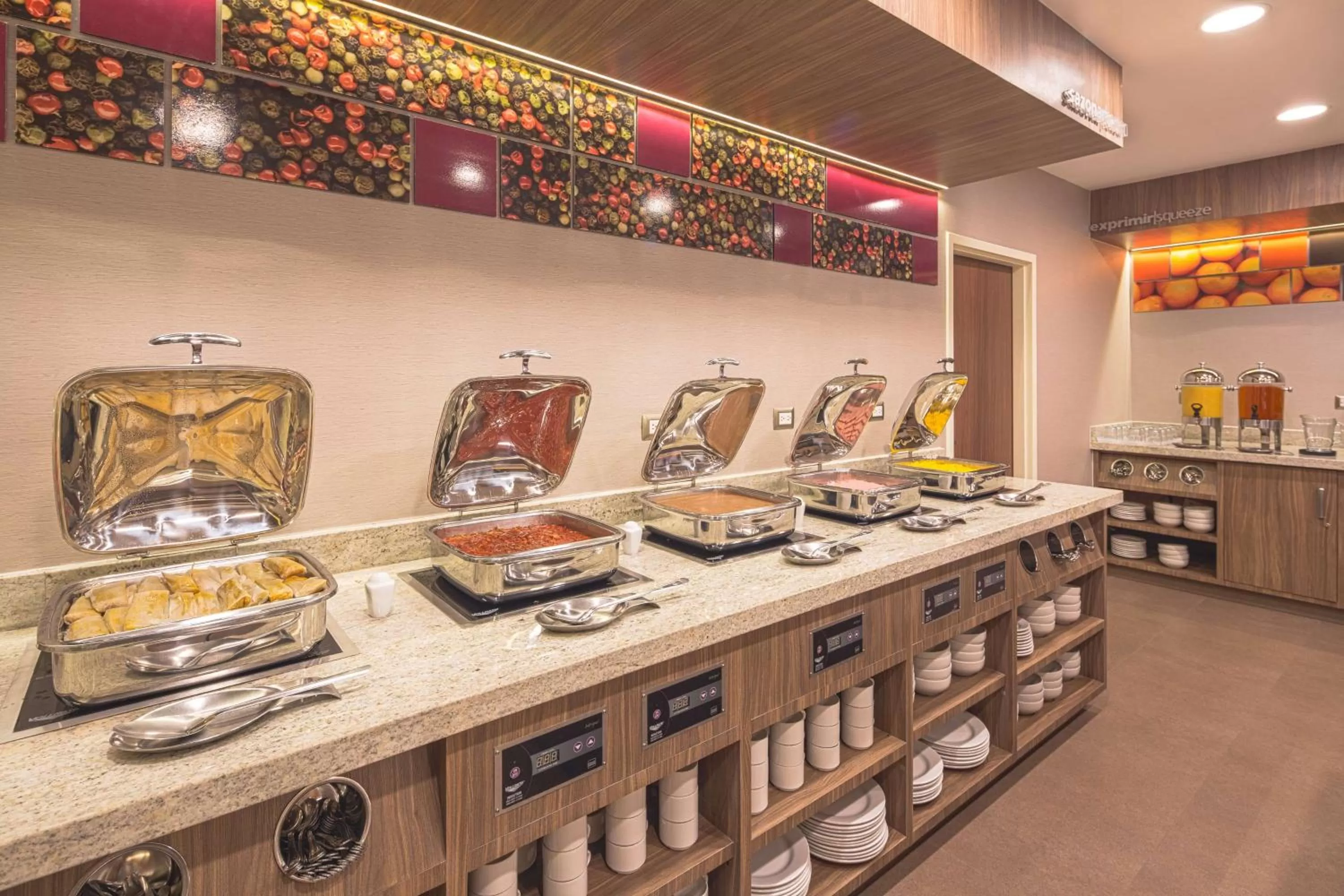 Breakfast in Hampton by Hilton Monterrey Galerias Obispado