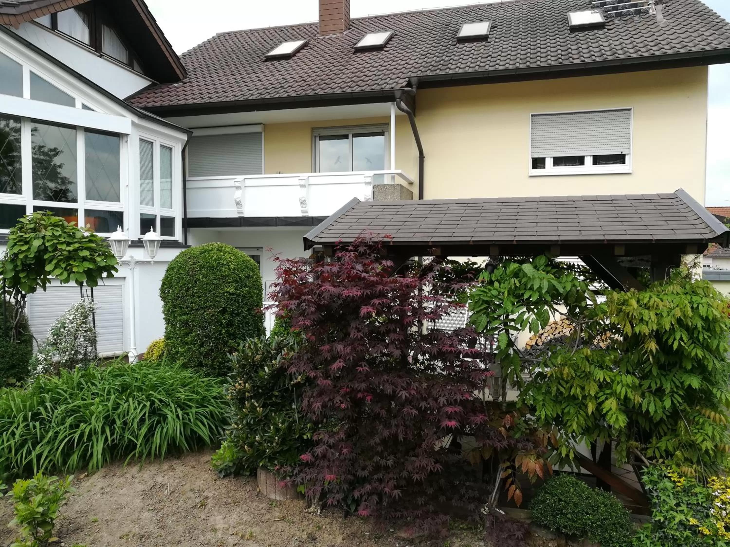 Property building in H41 Inn Hotel Garni Freiburg