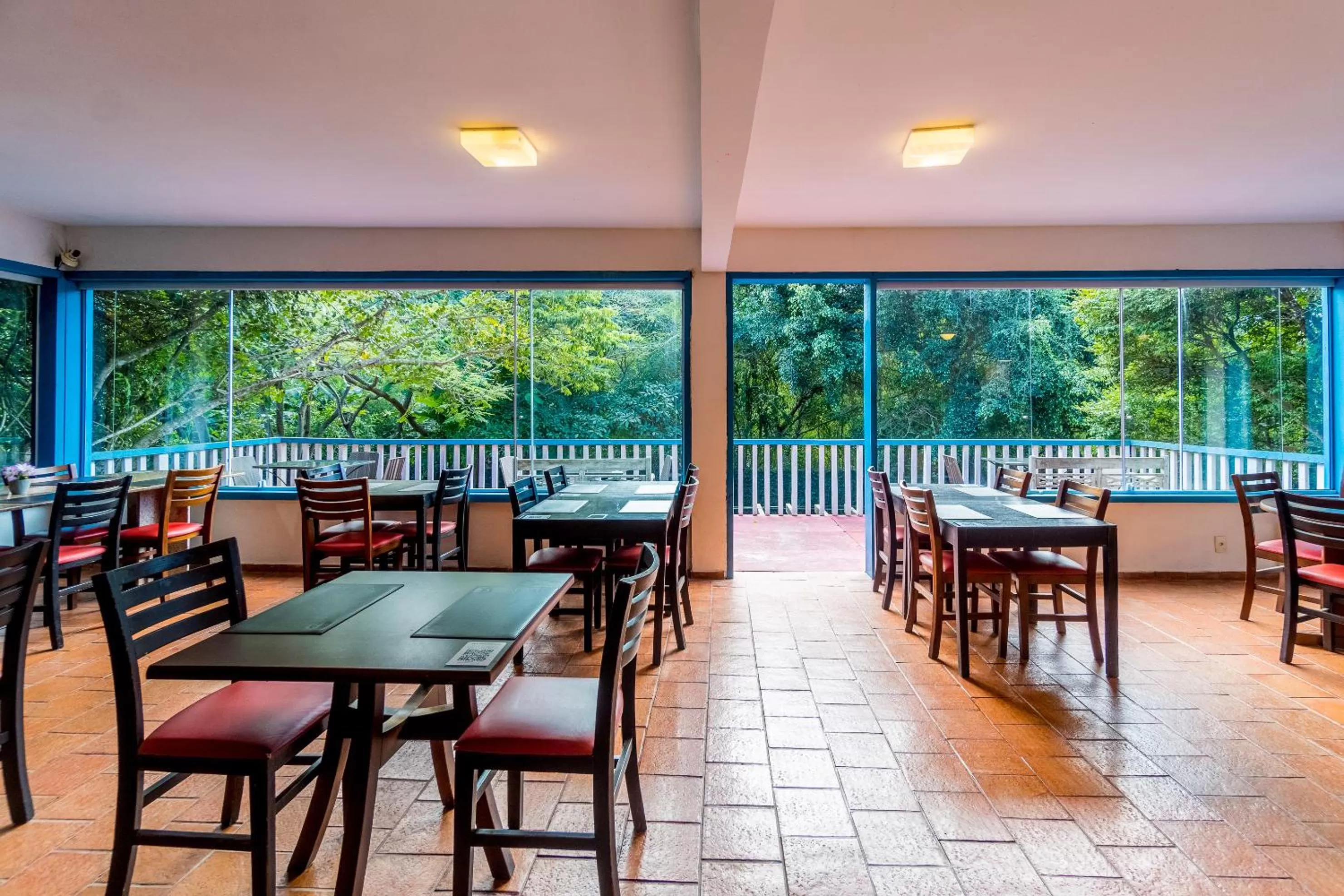 Restaurant/places to eat in Hotel Miratlantico Búzios