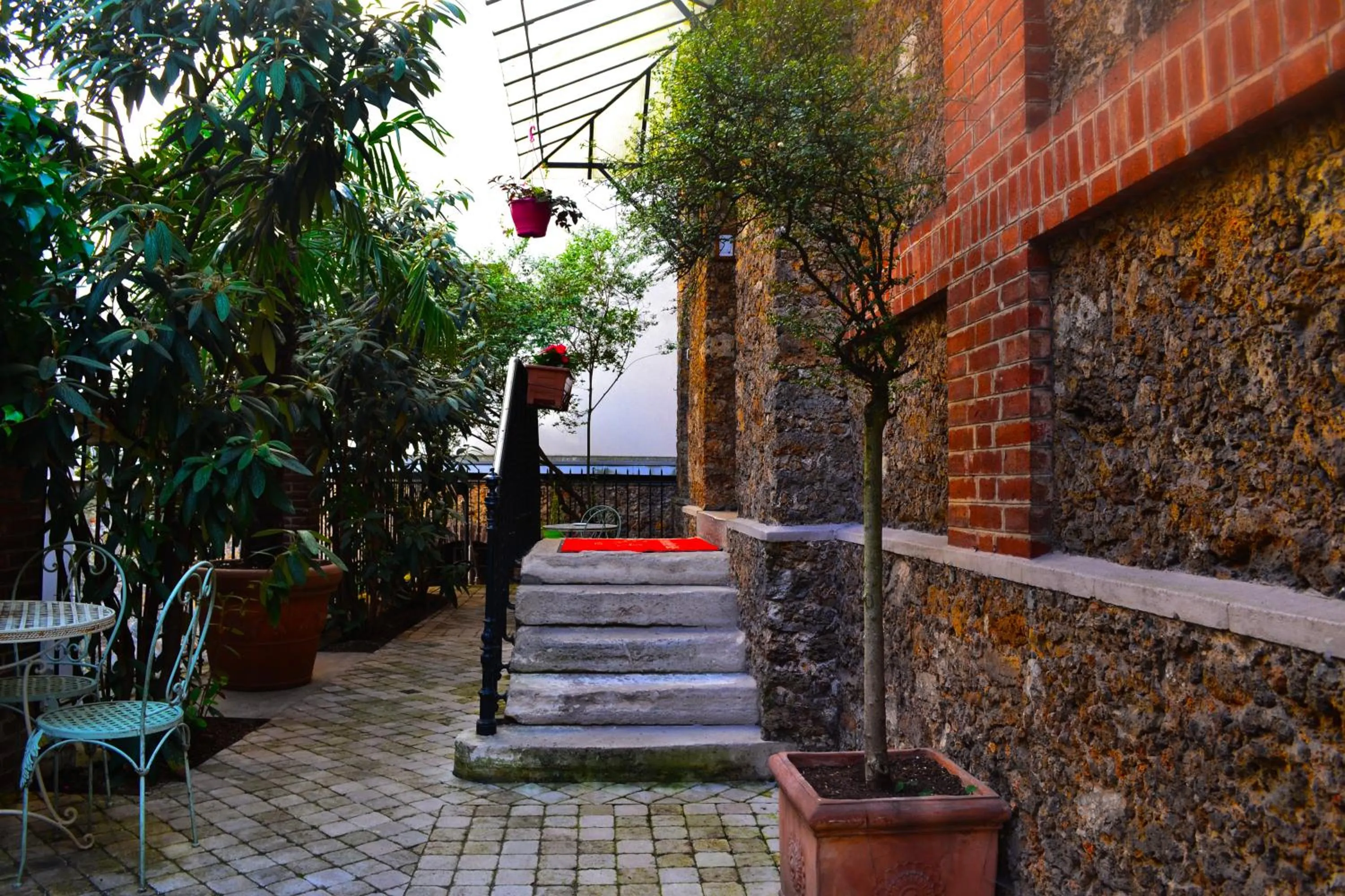 Patio in Hotel Windsor Home
