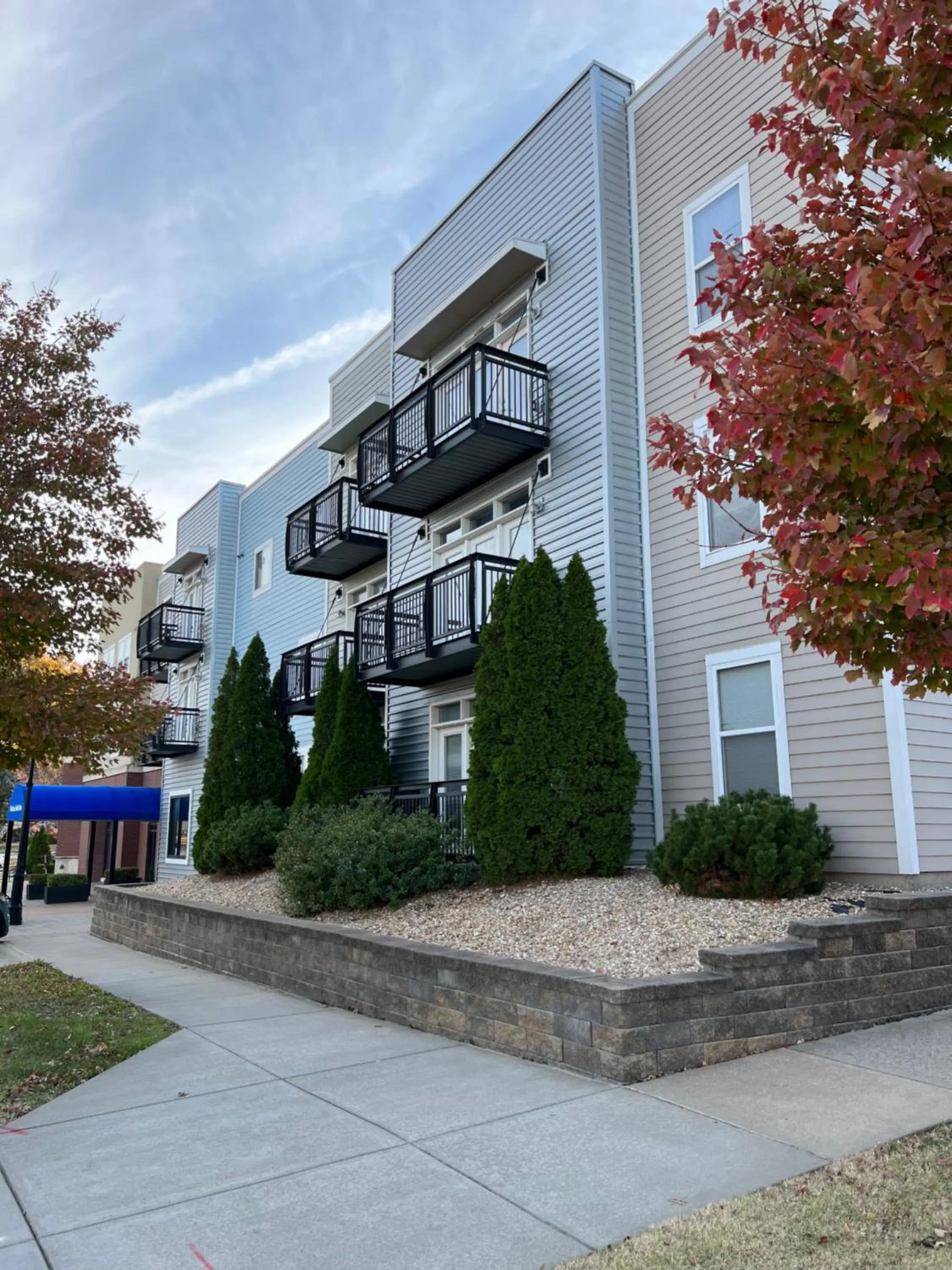 Property building in WASHBURN HOTEL SUITES