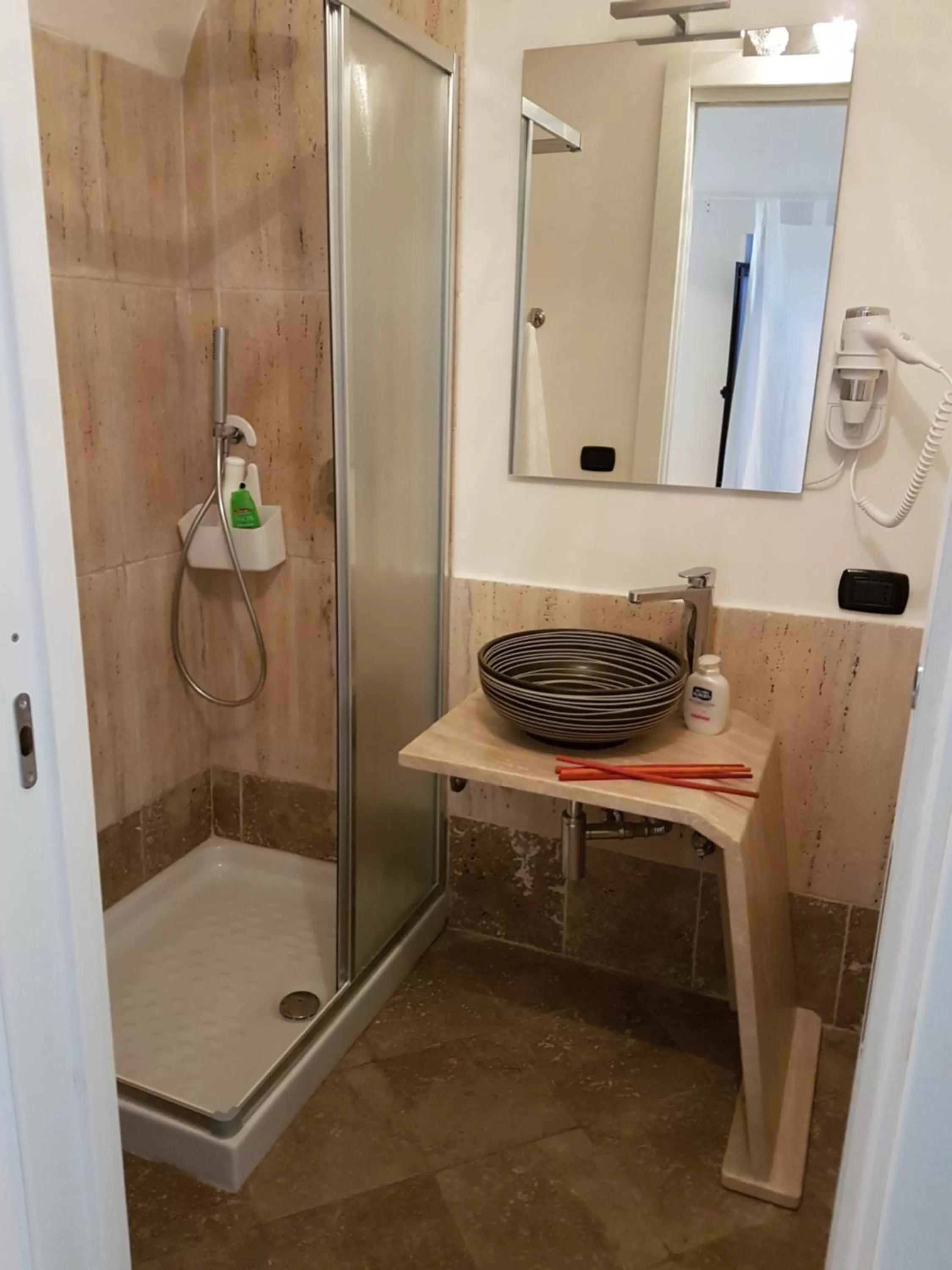 Shower in Il Daviduccio