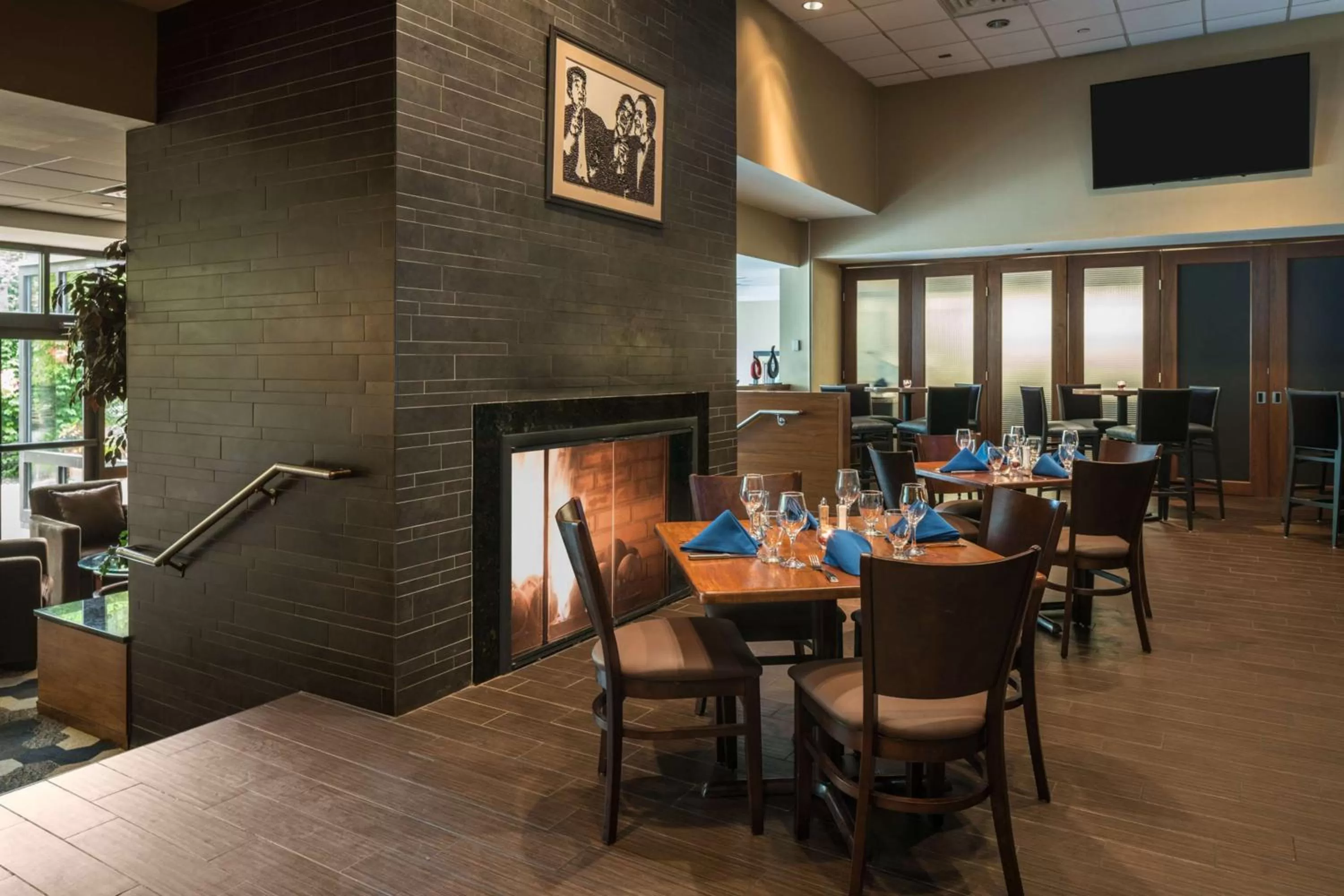 Restaurant/places to eat in The Saratoga Hilton