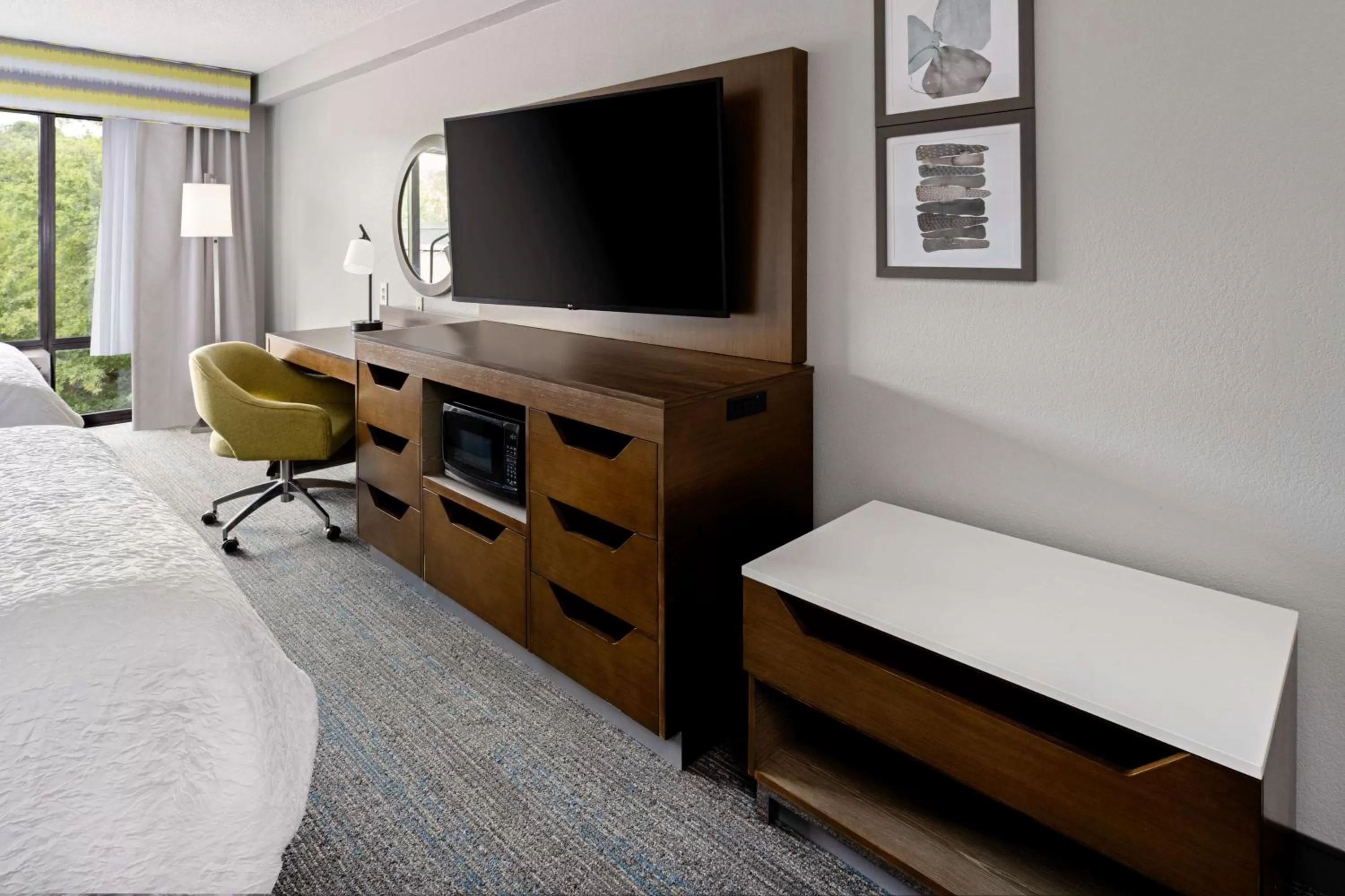 Bedroom, Bed in Hampton Inn Richmond-Mechanicsville