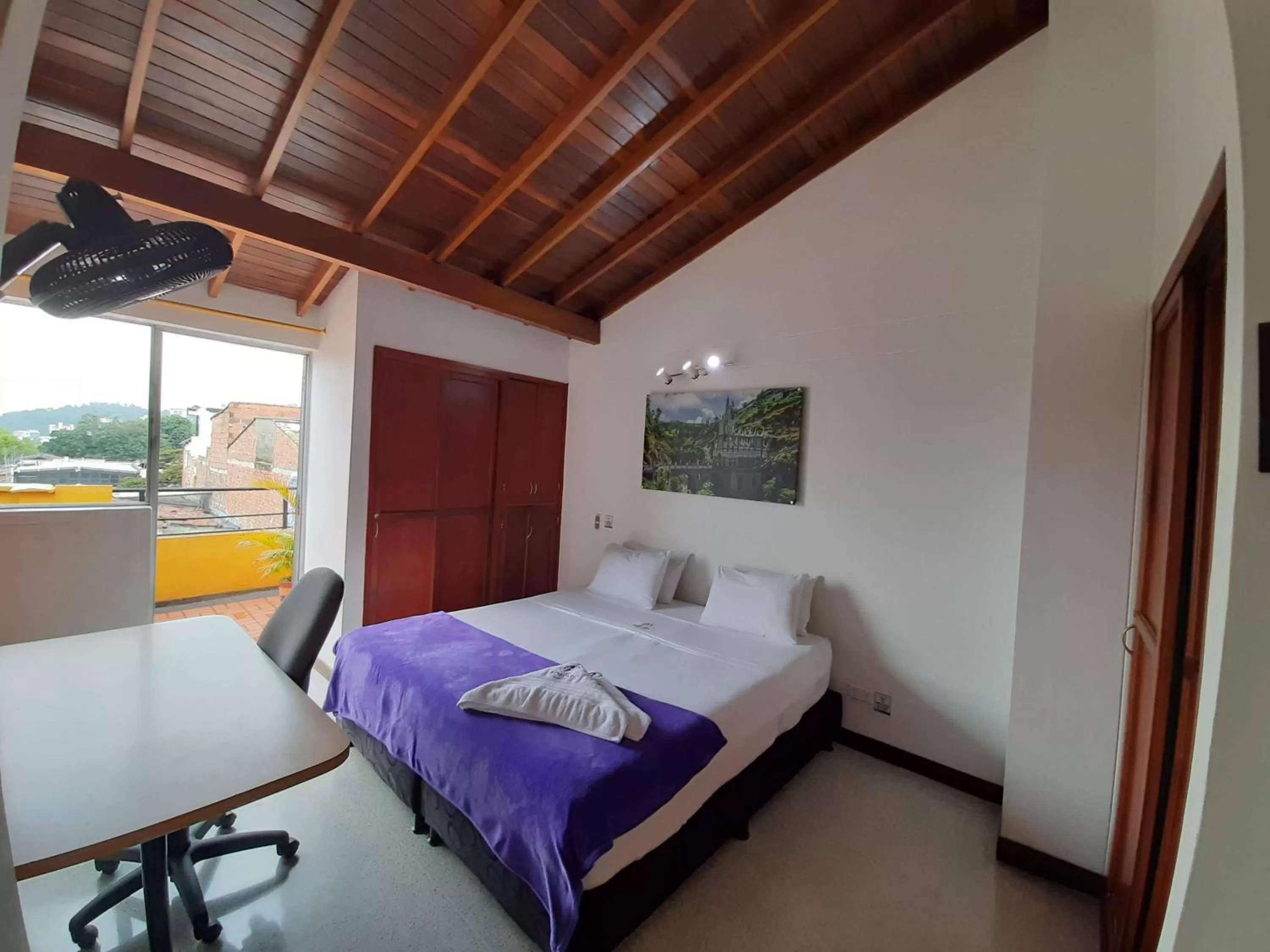 Bed in Poblado Guest House