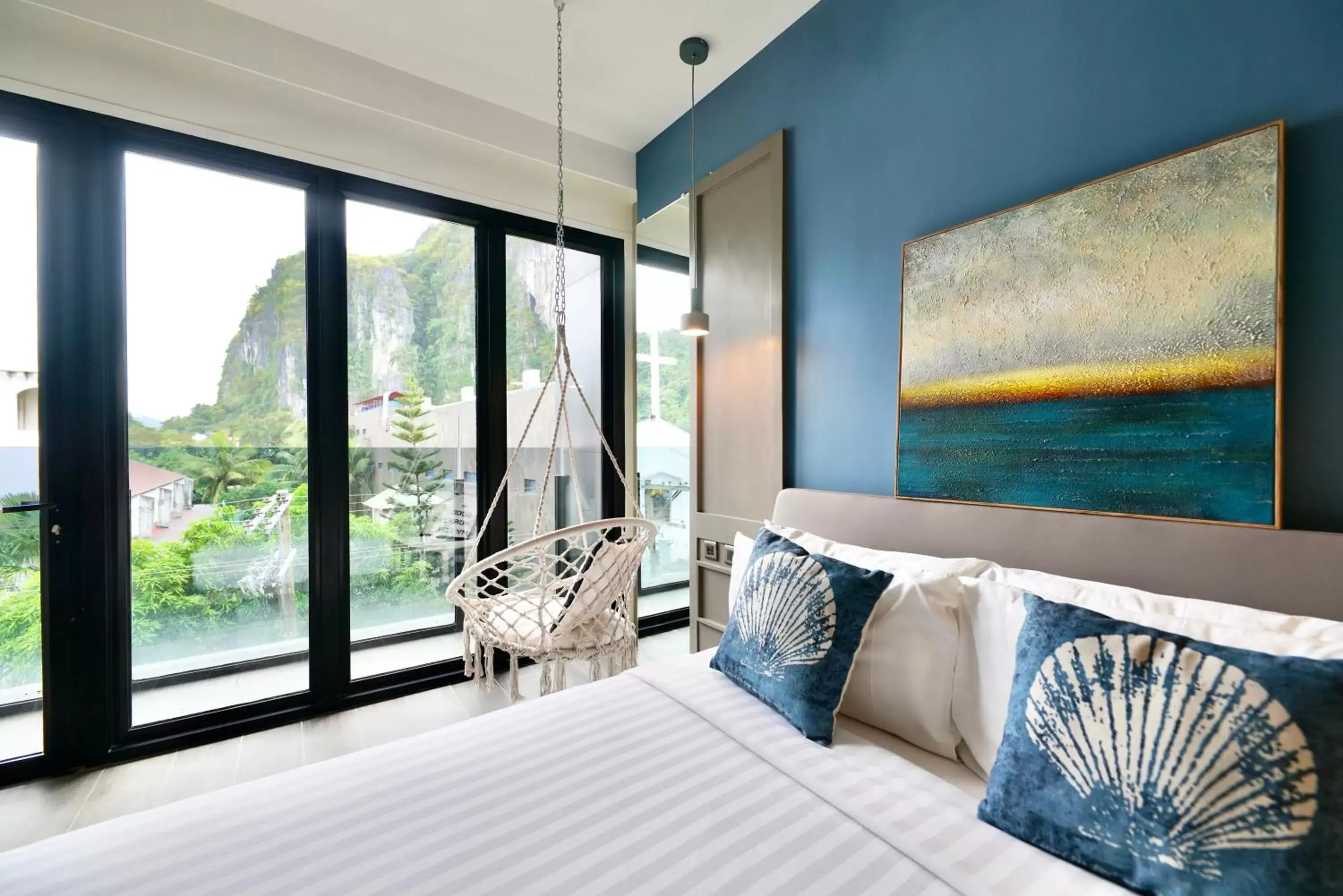 Deluxe Double Room with Mountain View in H Hotel El Nido - Vegan Friendly Hotel Managed by H Hospitality Group Deluxe Double Room with Mountain View in H Hotel El Nido - Vegan Friendly Hotel Managed by H Hospitality Group