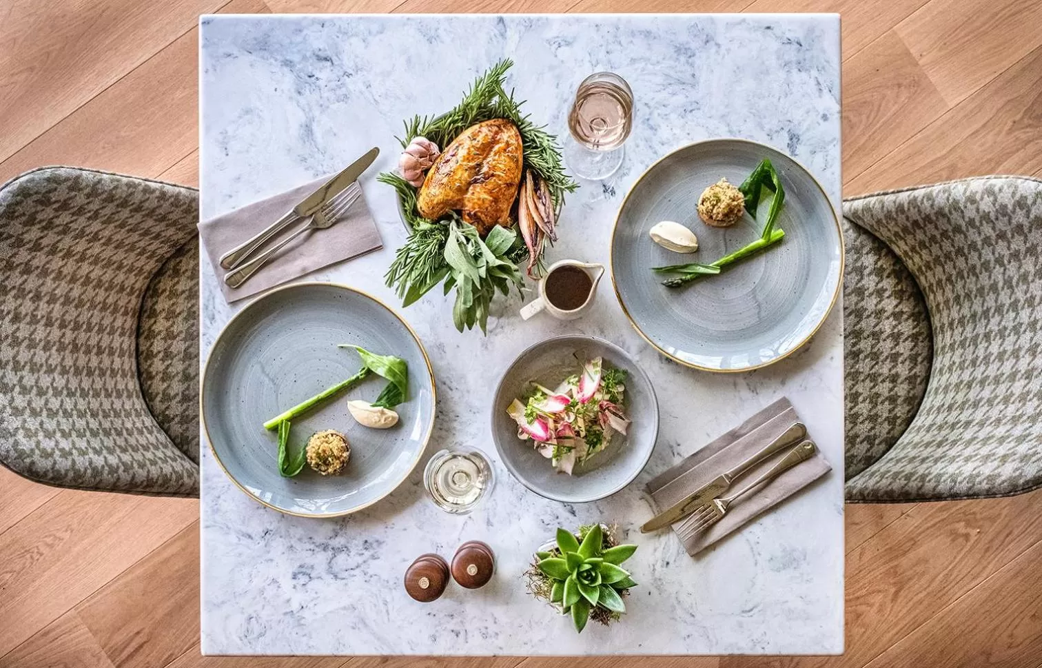 Food and drinks in The Carpenters Arms