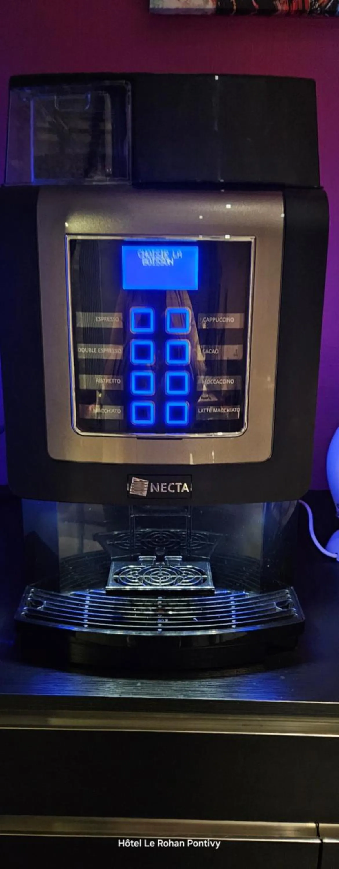 Breakfast in Hôtel Le Rohan Charme et Caractère